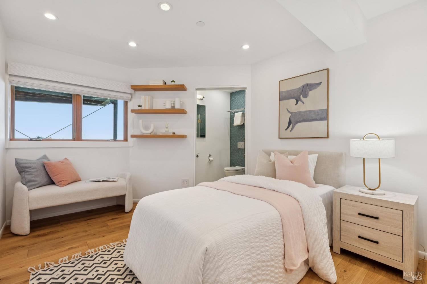 Detail Gallery Image 58 of 85 For 404 Summit Dr, Corte Madera,  CA 94925 - 3 Beds | 4 Baths