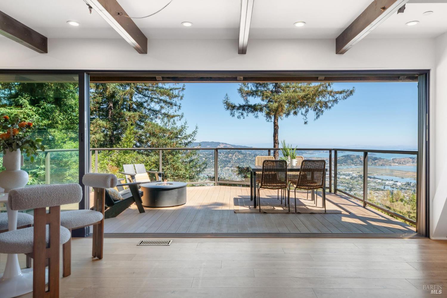 Detail Gallery Image 15 of 85 For 404 Summit Dr, Corte Madera,  CA 94925 - 3 Beds | 4 Baths