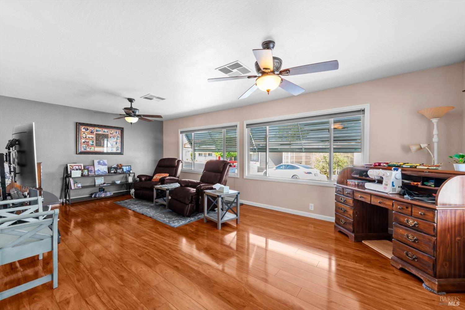 Detail Gallery Image 7 of 33 For 174 Lemon Tree Cir, Vacaville,  CA 95687 - 2 Beds | 2 Baths