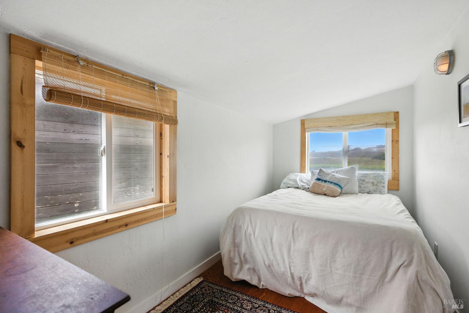 Detail Gallery Image 18 of 32 For 195 Ocean View Ave, Bodega Bay,  CA 94923 - 2 Beds | 2 Baths