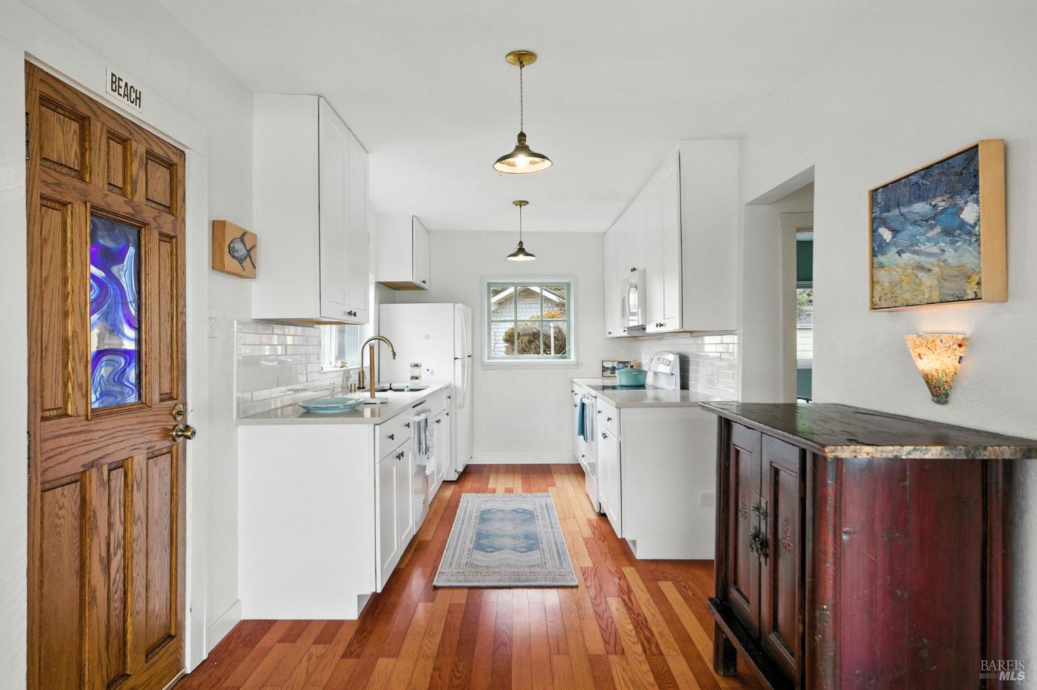 Detail Gallery Image 11 of 32 For 195 Ocean View Ave, Bodega Bay,  CA 94923 - 2 Beds | 2 Baths