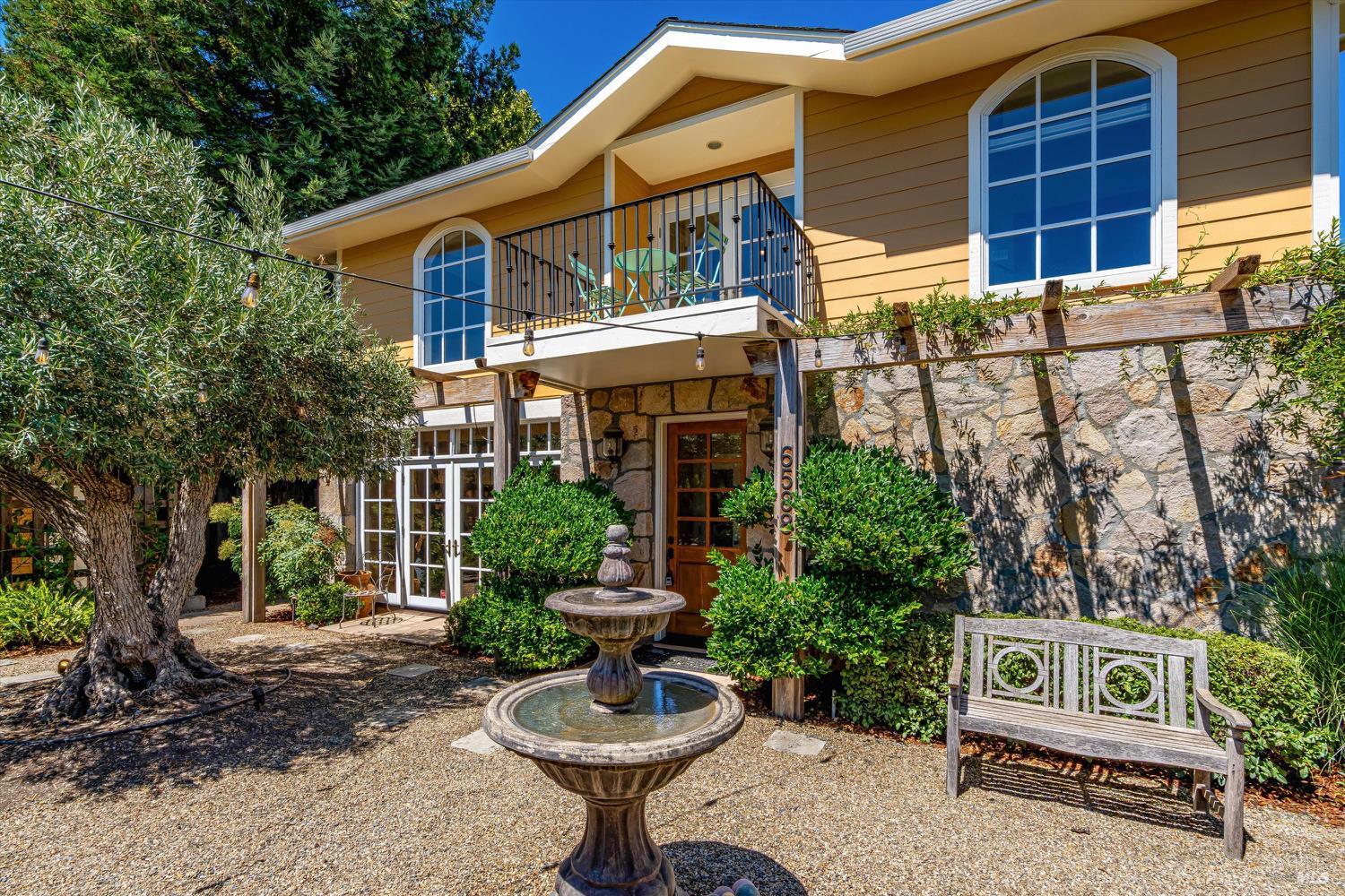 Detail Gallery Image 2 of 16 For 6588 Jefferson St, Yountville,  CA 94599 - 1 Beds | 1/1 Baths