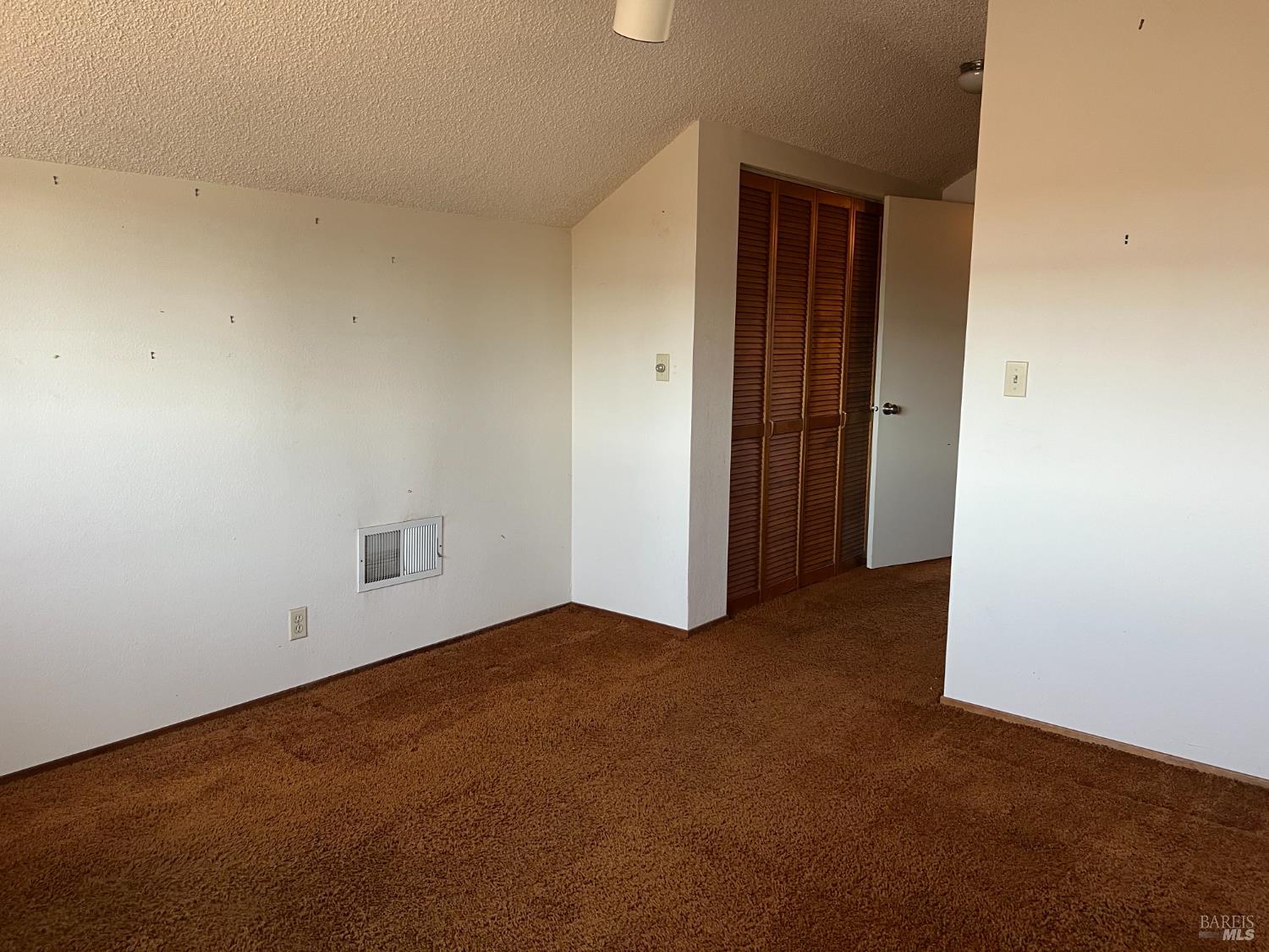 Detail Gallery Image 36 of 42 For 3330 Meadowbrook Rd, Antioch,  CA 94509 - 3 Beds | 2 Baths