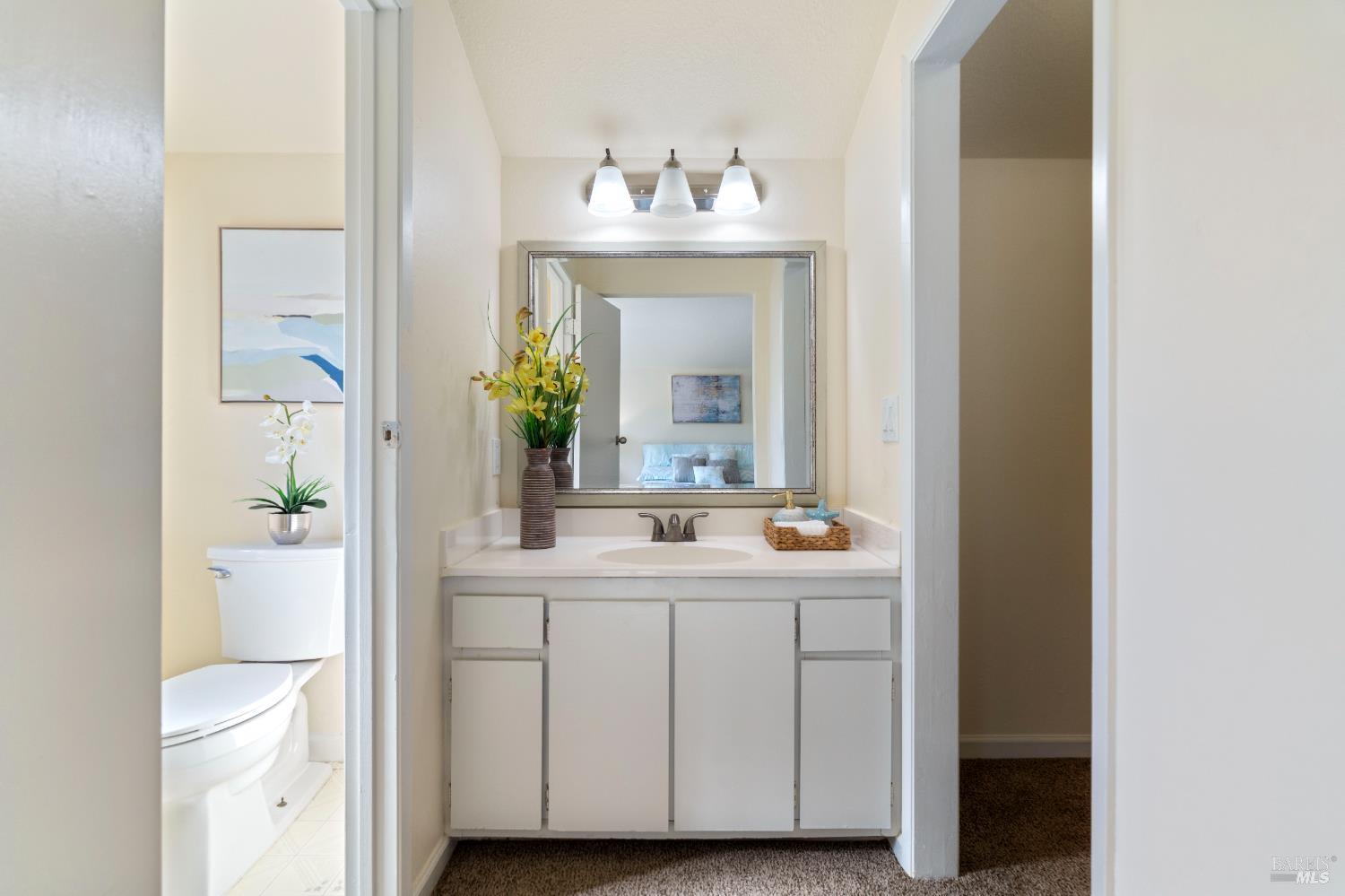 Detail Gallery Image 27 of 35 For 107 Lexington Dr, Vallejo,  CA 94591 - 3 Beds | 2/1 Baths