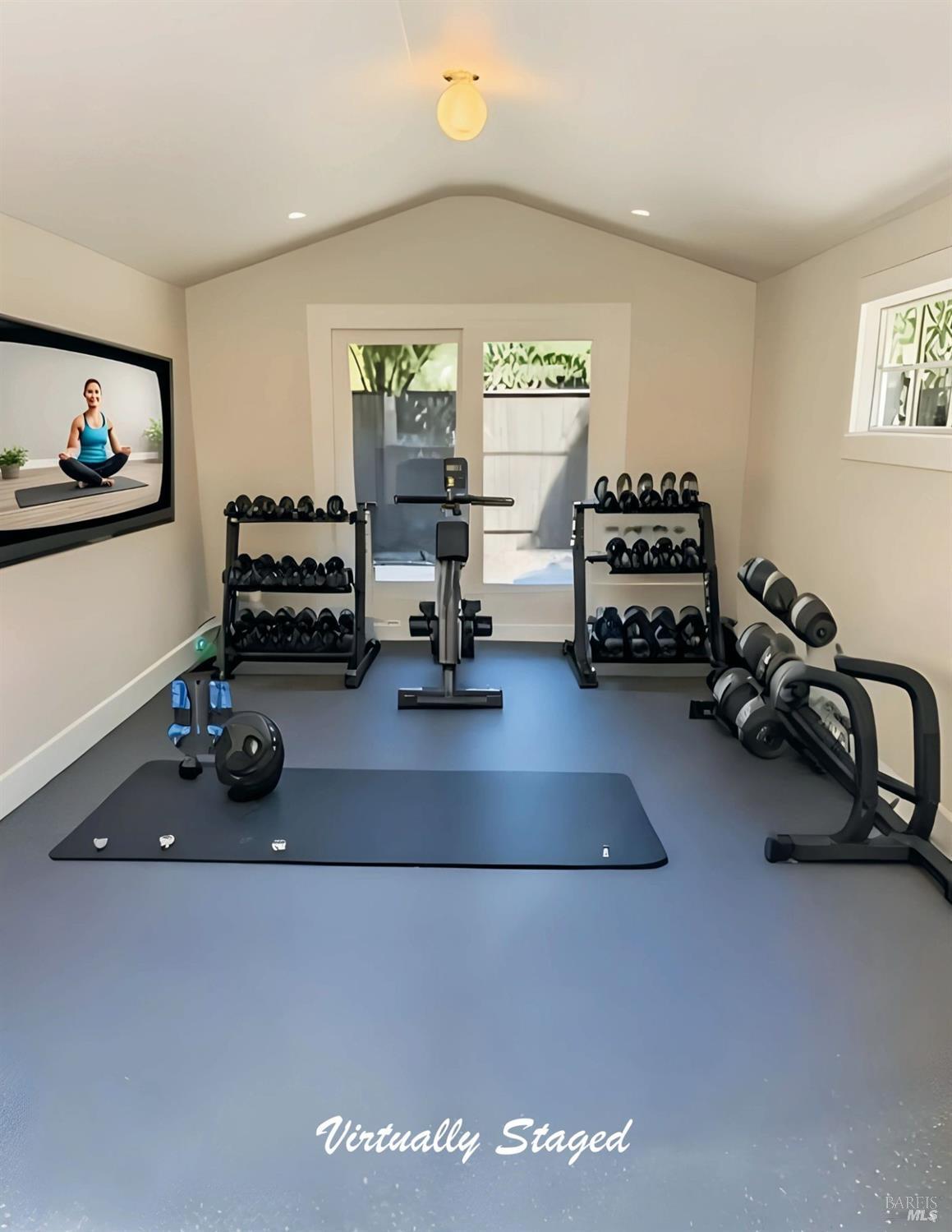 Detail Gallery Image 61 of 66 For 15 8th St, Petaluma,  CA 94952 - 3 Beds | 2/1 Baths
