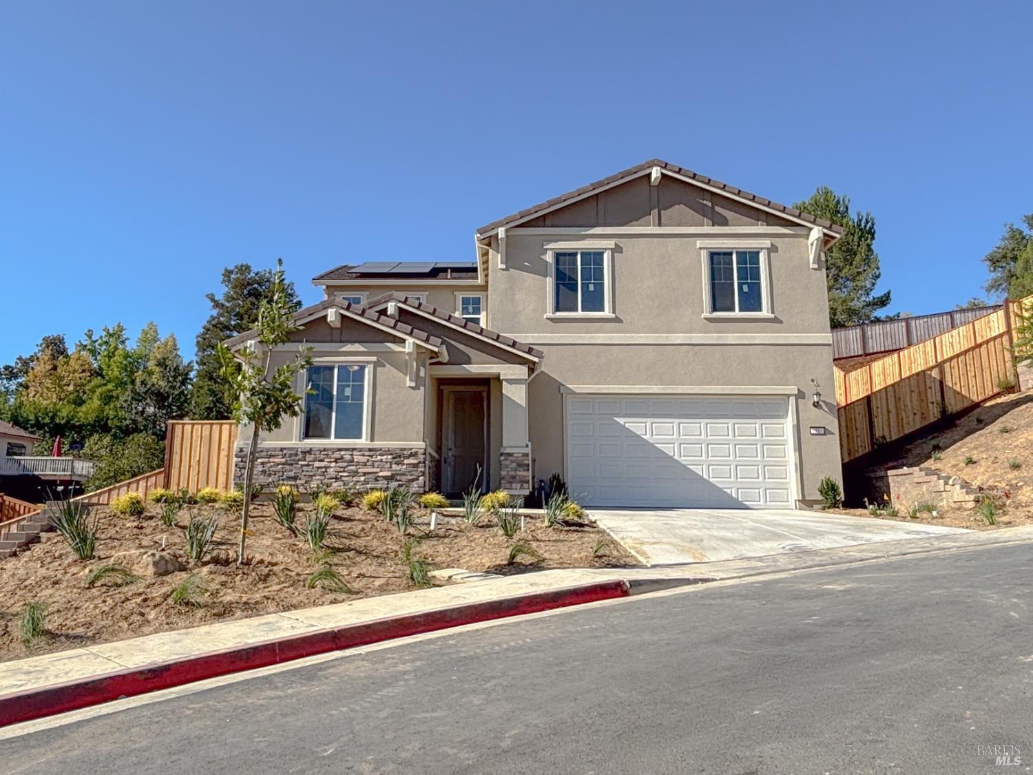 Detail Gallery Image 1 of 30 For 31 Denova Ln, Martinez,  CA 94553 - 4 Beds | 3 Baths