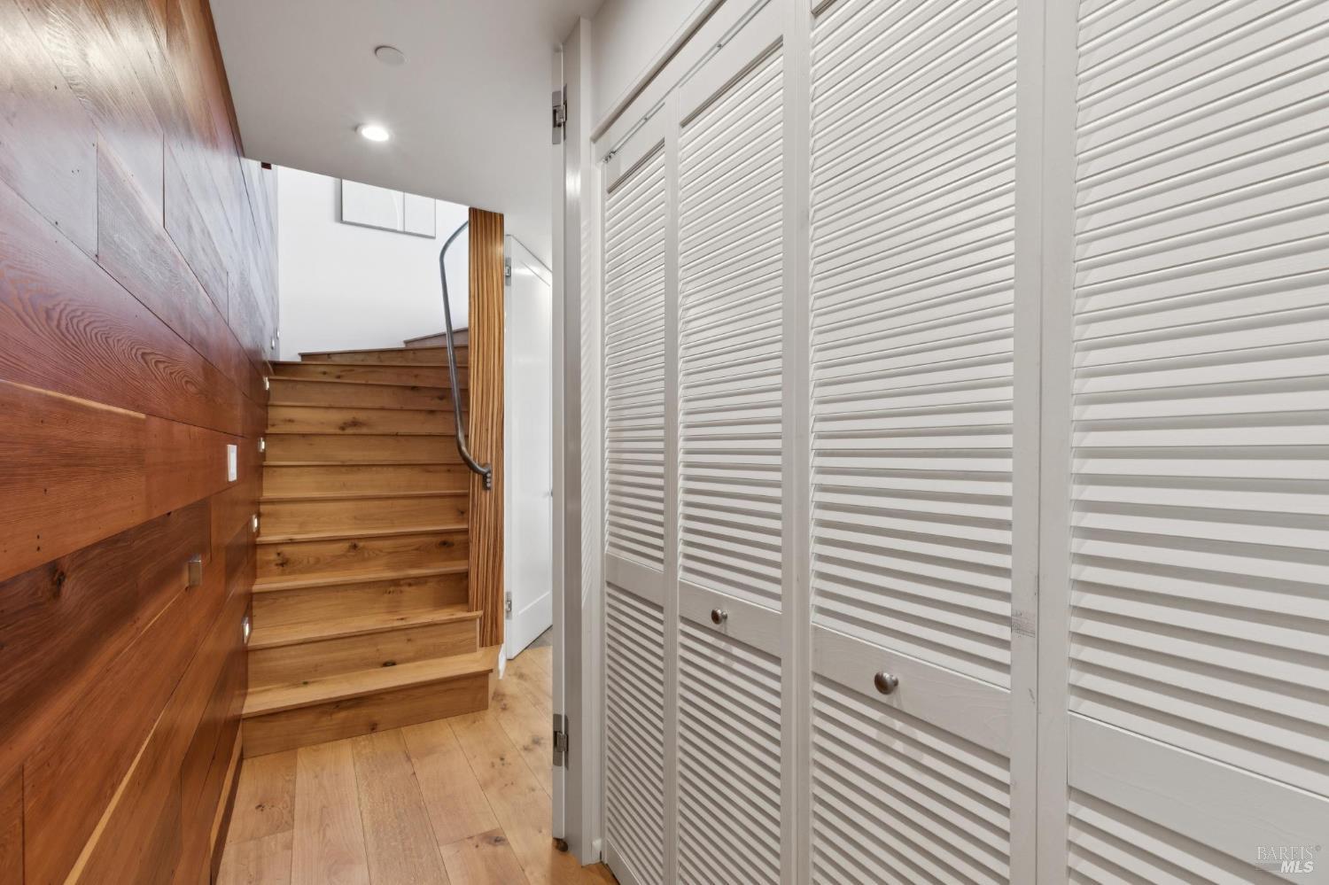 Detail Gallery Image 62 of 85 For 404 Summit Dr, Corte Madera,  CA 94925 - 3 Beds | 4 Baths