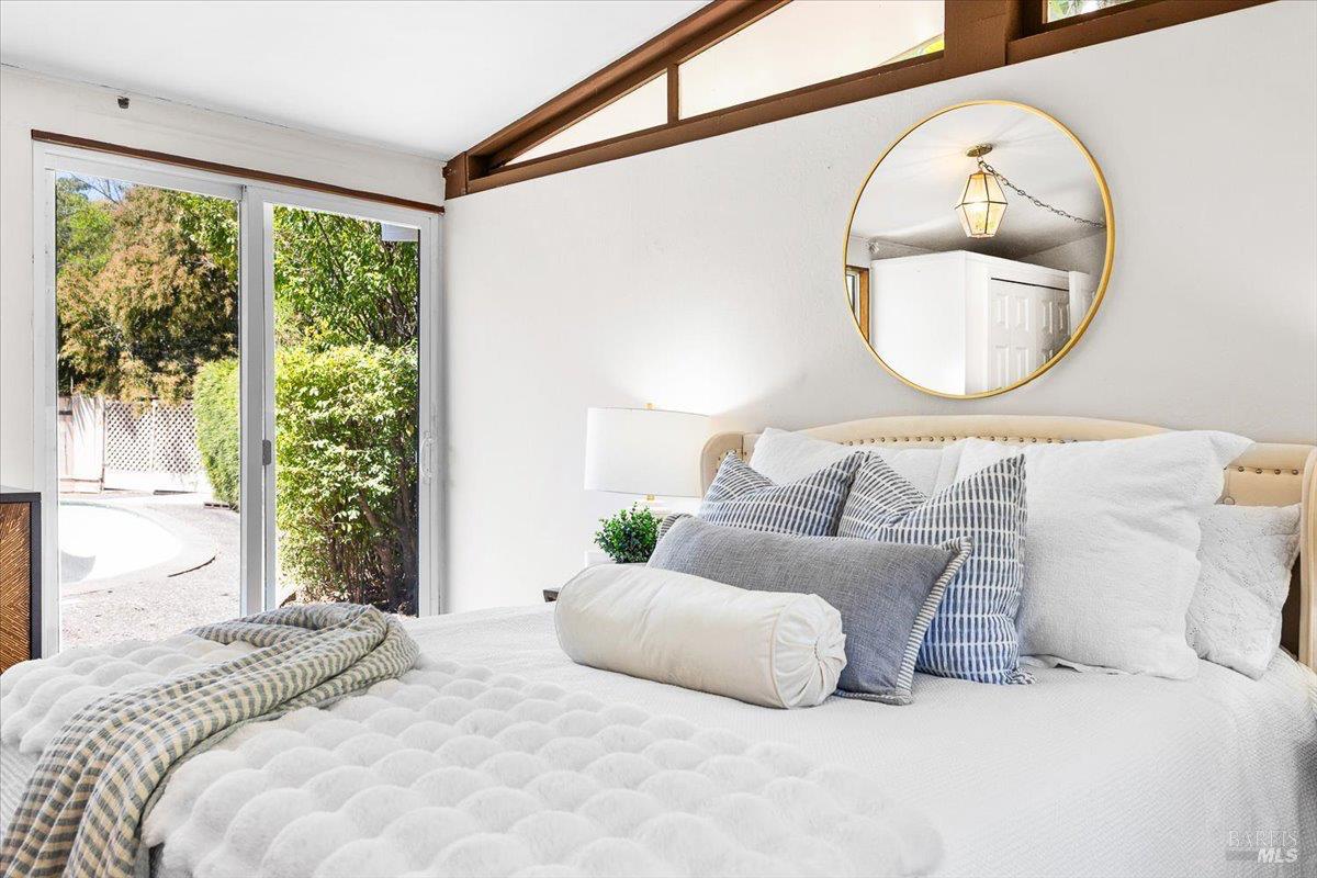 Detail Gallery Image 25 of 50 For 82 Grove Ln, Novato,  CA 94947 - 4 Beds | 2 Baths