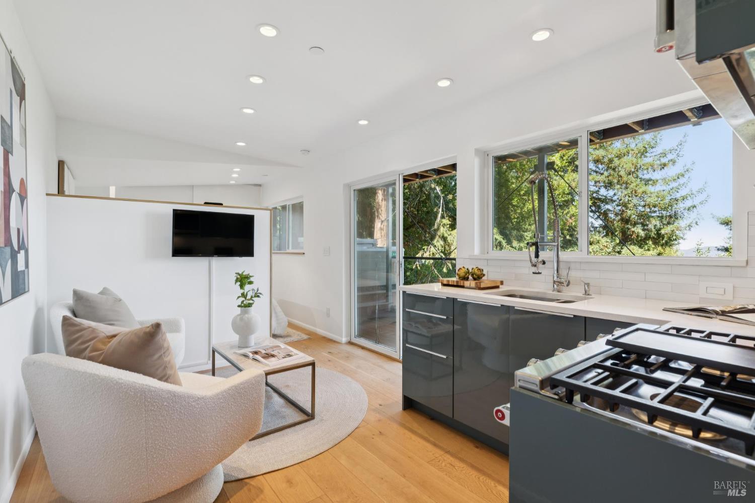 Detail Gallery Image 66 of 85 For 404 Summit Dr, Corte Madera,  CA 94925 - 3 Beds | 4 Baths