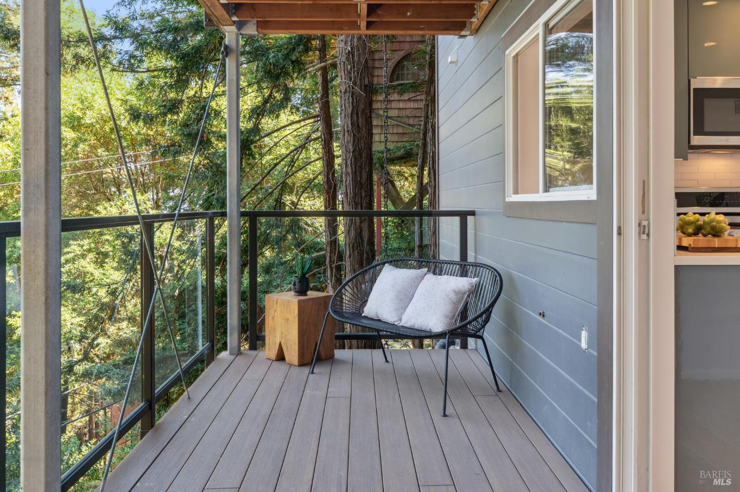 Detail Gallery Image 76 of 85 For 404 Summit Dr, Corte Madera,  CA 94925 - 3 Beds | 4 Baths