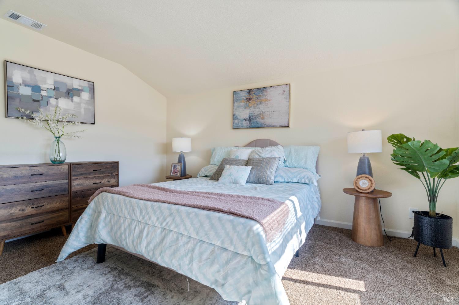 Detail Gallery Image 25 of 35 For 107 Lexington Dr, Vallejo,  CA 94591 - 3 Beds | 2/1 Baths