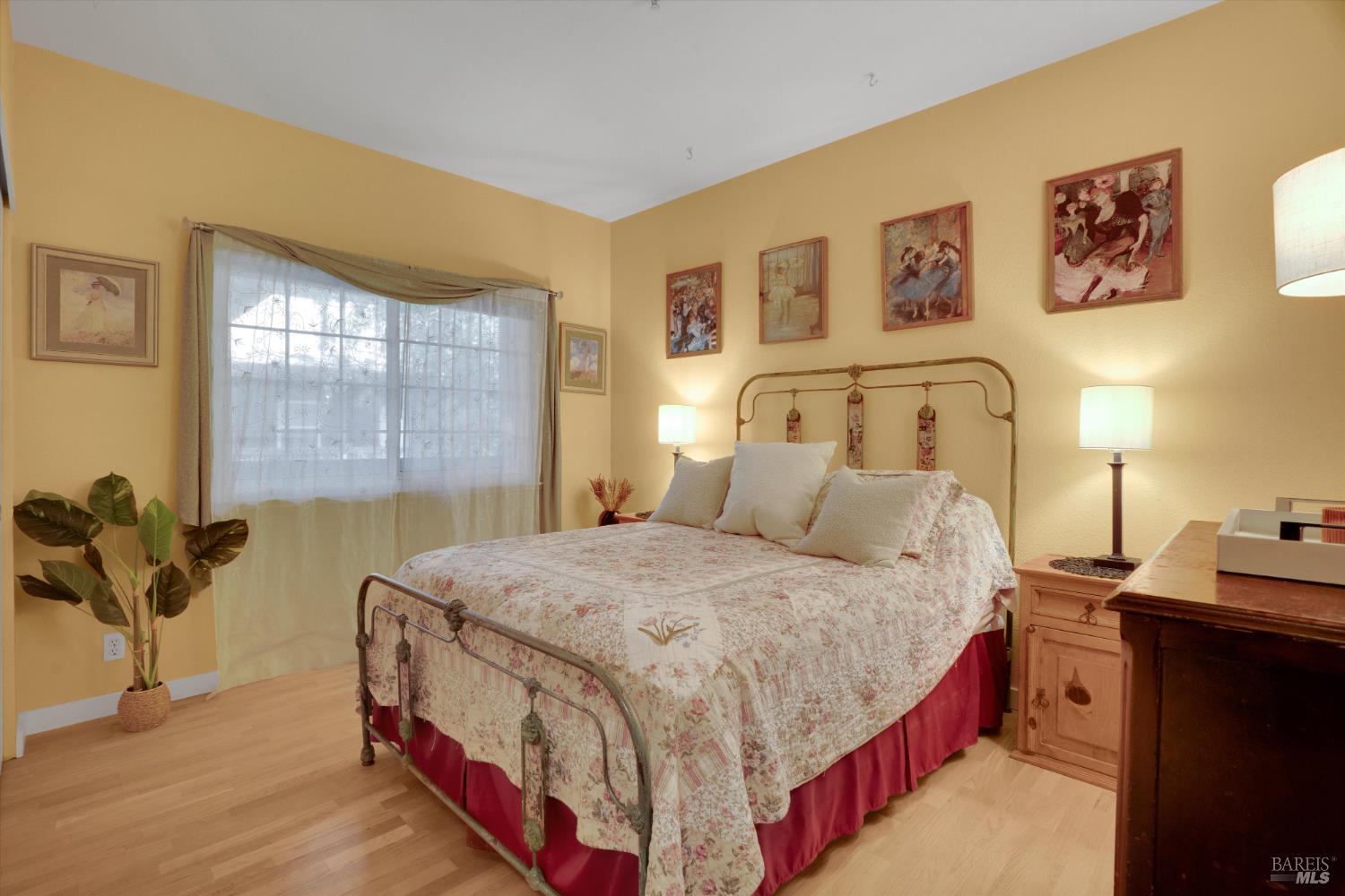 Detail Gallery Image 13 of 19 For 1708 Lexington Ave #9,  El Cerrito,  CA 94530 - 2 Beds | 1 Baths