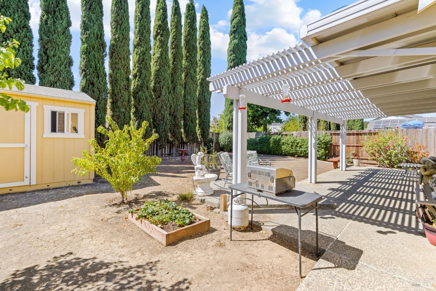 Detail Gallery Image 38 of 42 For 516 Owl Ct, Vacaville,  CA 95687 - 3 Beds | 2/1 Baths