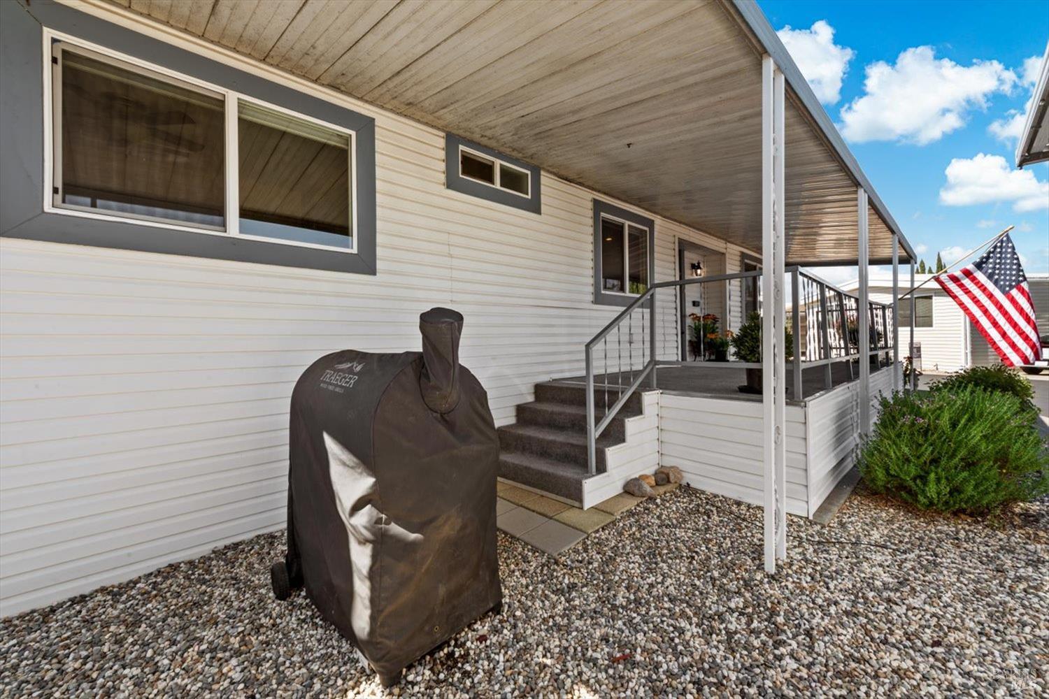Detail Gallery Image 31 of 33 For 174 Lemon Tree Cir, Vacaville,  CA 95687 - 2 Beds | 2 Baths
