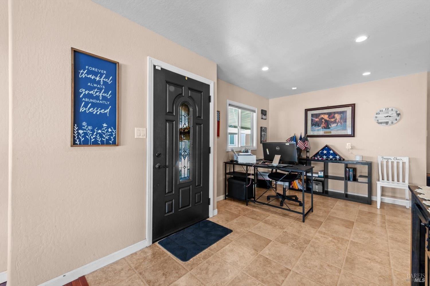 Detail Gallery Image 6 of 33 For 174 Lemon Tree Cir, Vacaville,  CA 95687 - 2 Beds | 2 Baths