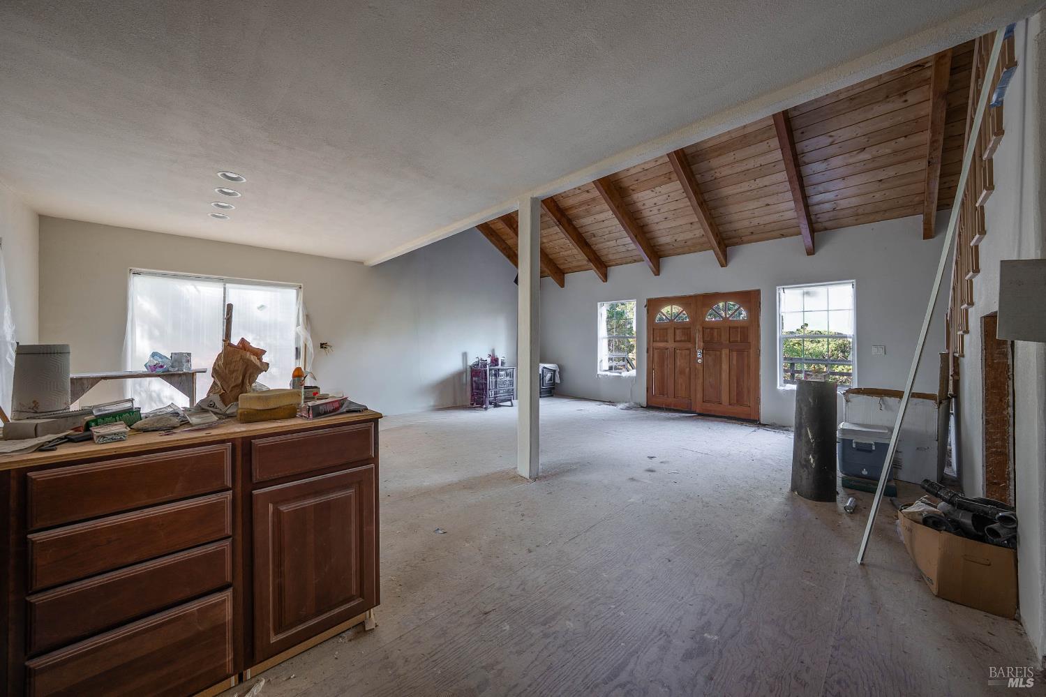 Detail Gallery Image 12 of 36 For 1561 Alcott Ln, Willits,  CA 95490 - 2 Beds | 2/1 Baths