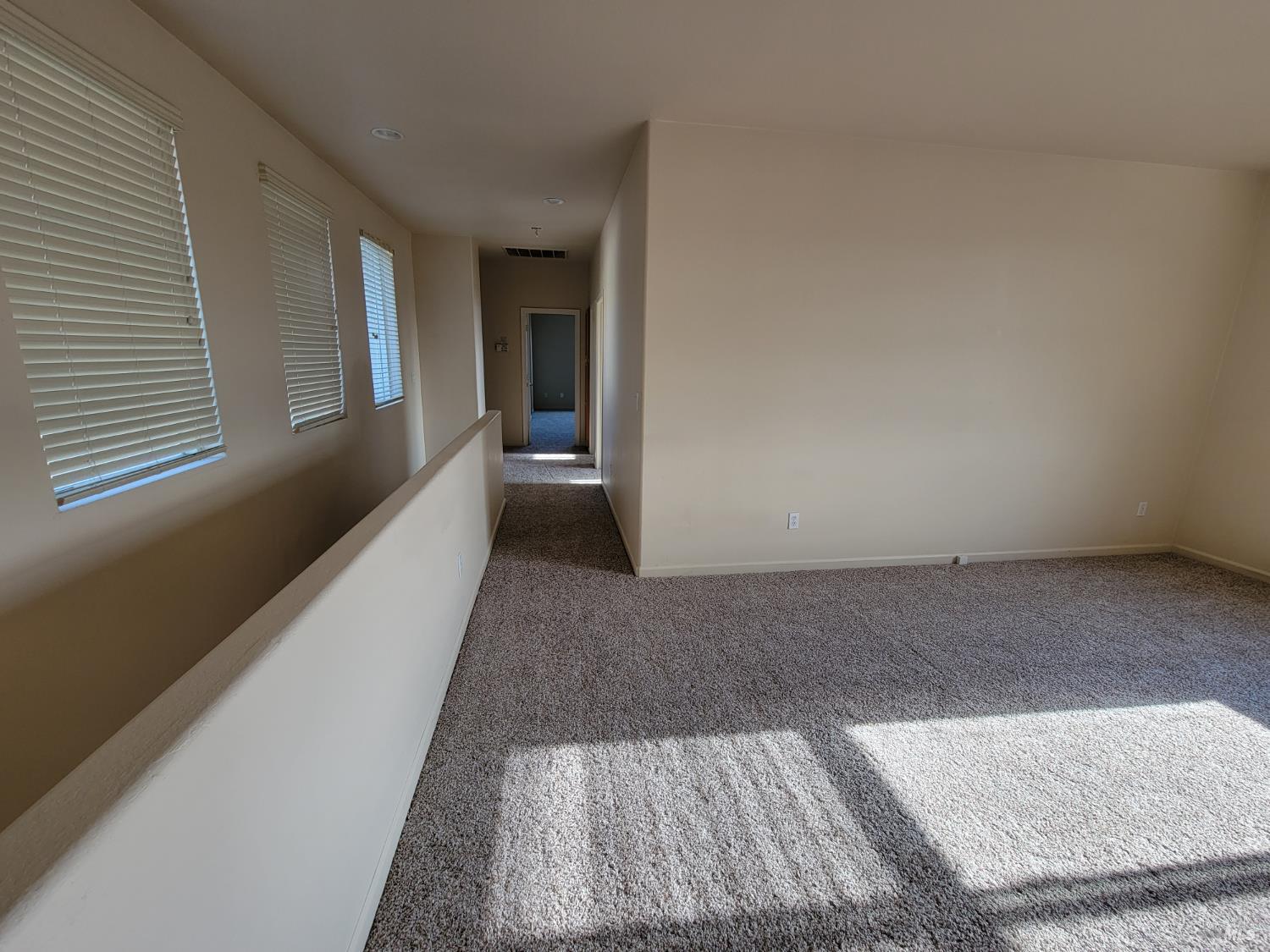 Detail Gallery Image 15 of 19 For 1609 Vandenberg Cir, Suisun City,  CA 94585 - 4 Beds | 3/1 Baths