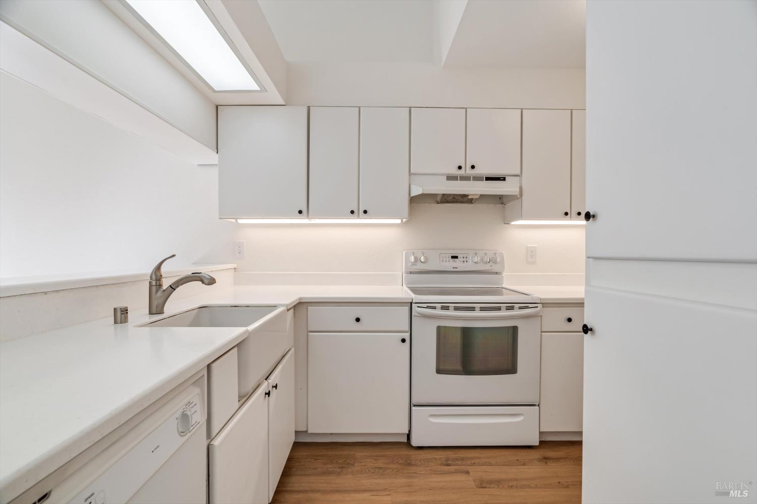 Detail Gallery Image 10 of 19 For 156 Courtyards East Unkn, Windsor,  CA 95492 - 2 Beds | 2 Baths