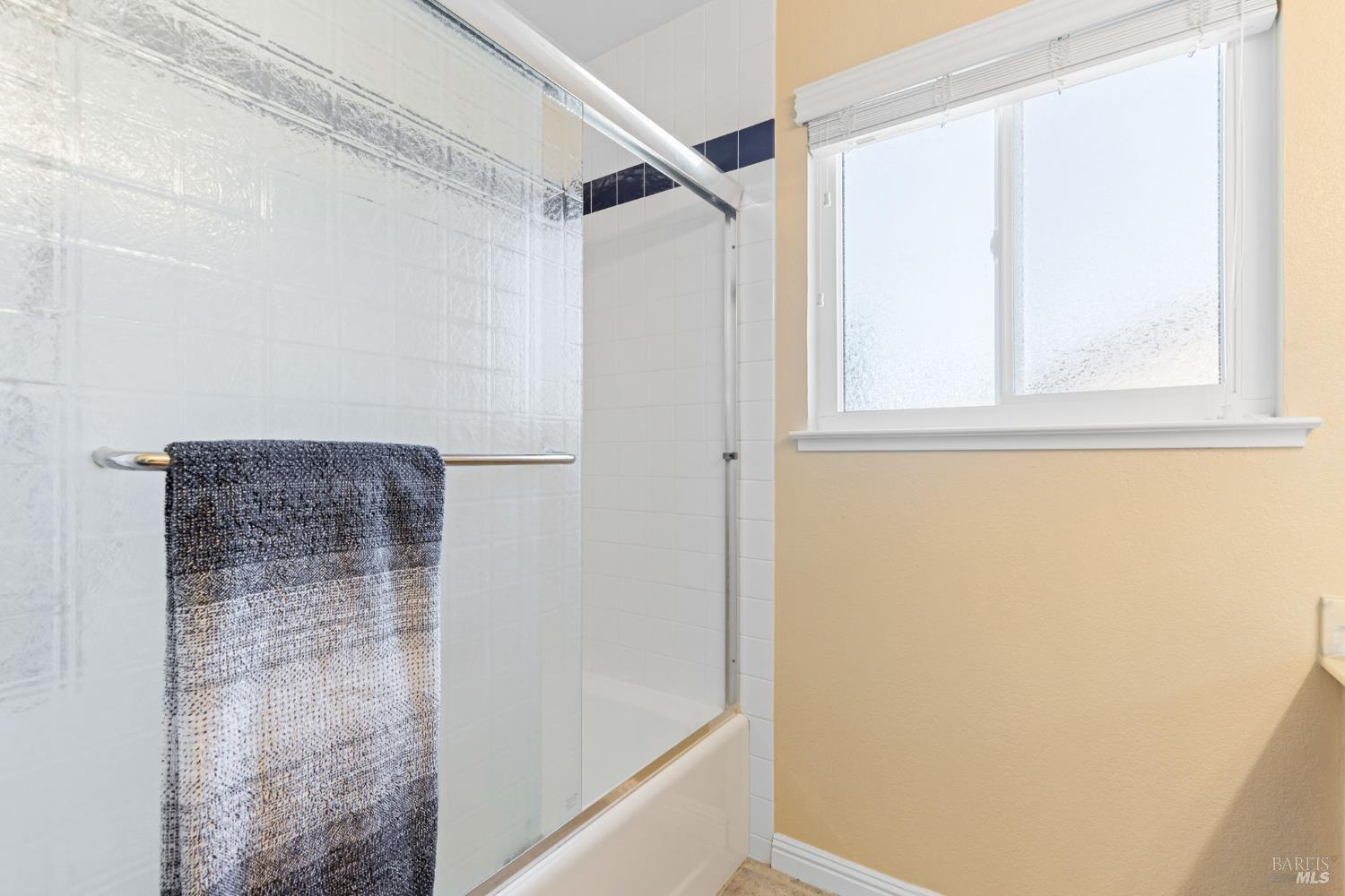 Detail Gallery Image 26 of 42 For 516 Owl Ct, Vacaville,  CA 95687 - 3 Beds | 2/1 Baths