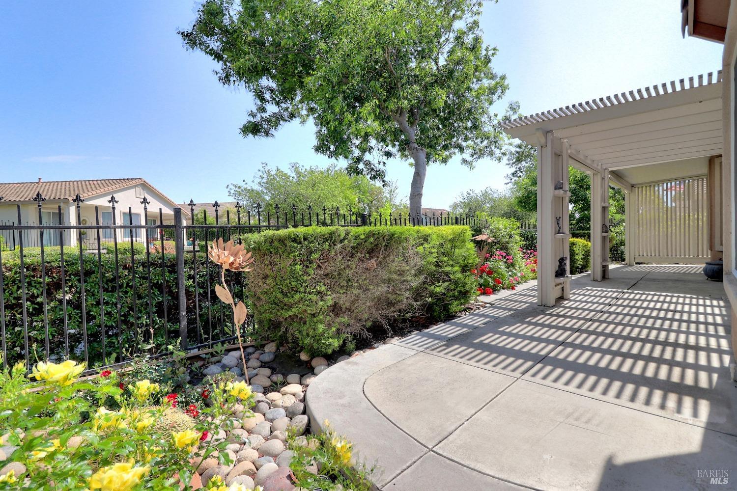 Detail Gallery Image 37 of 79 For 110 Foxwood Ln, Rio Vista,  CA 94571 - 2 Beds | 2 Baths