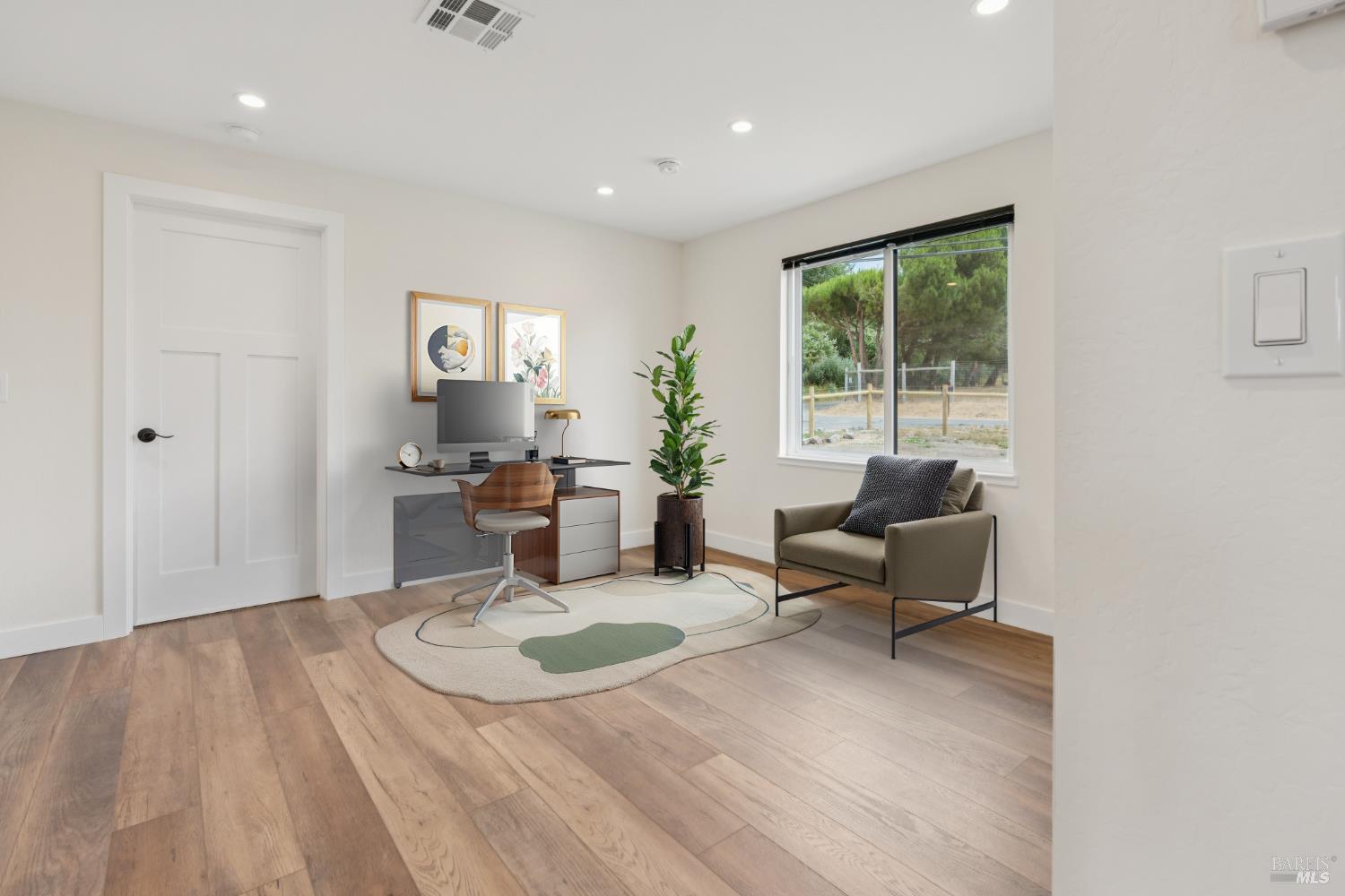 Detail Gallery Image 14 of 44 For 6700 Moro St, Petaluma,  CA 94952 - 3 Beds | 2/1 Baths