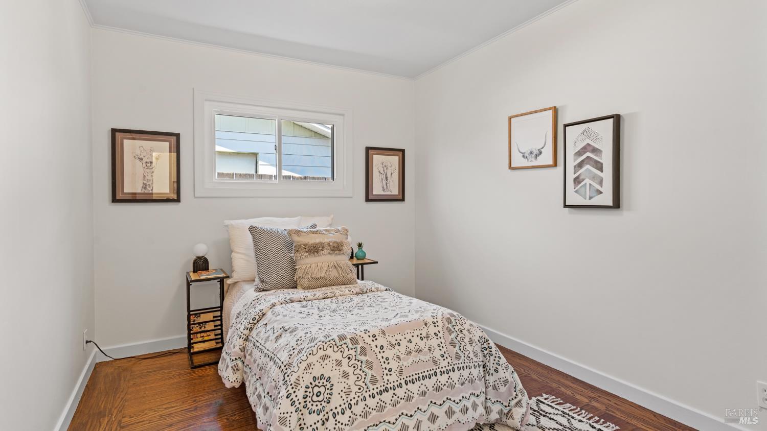 Detail Gallery Image 15 of 40 For 765 Sun Ln, Novato,  CA 94947 - 4 Beds | 3 Baths