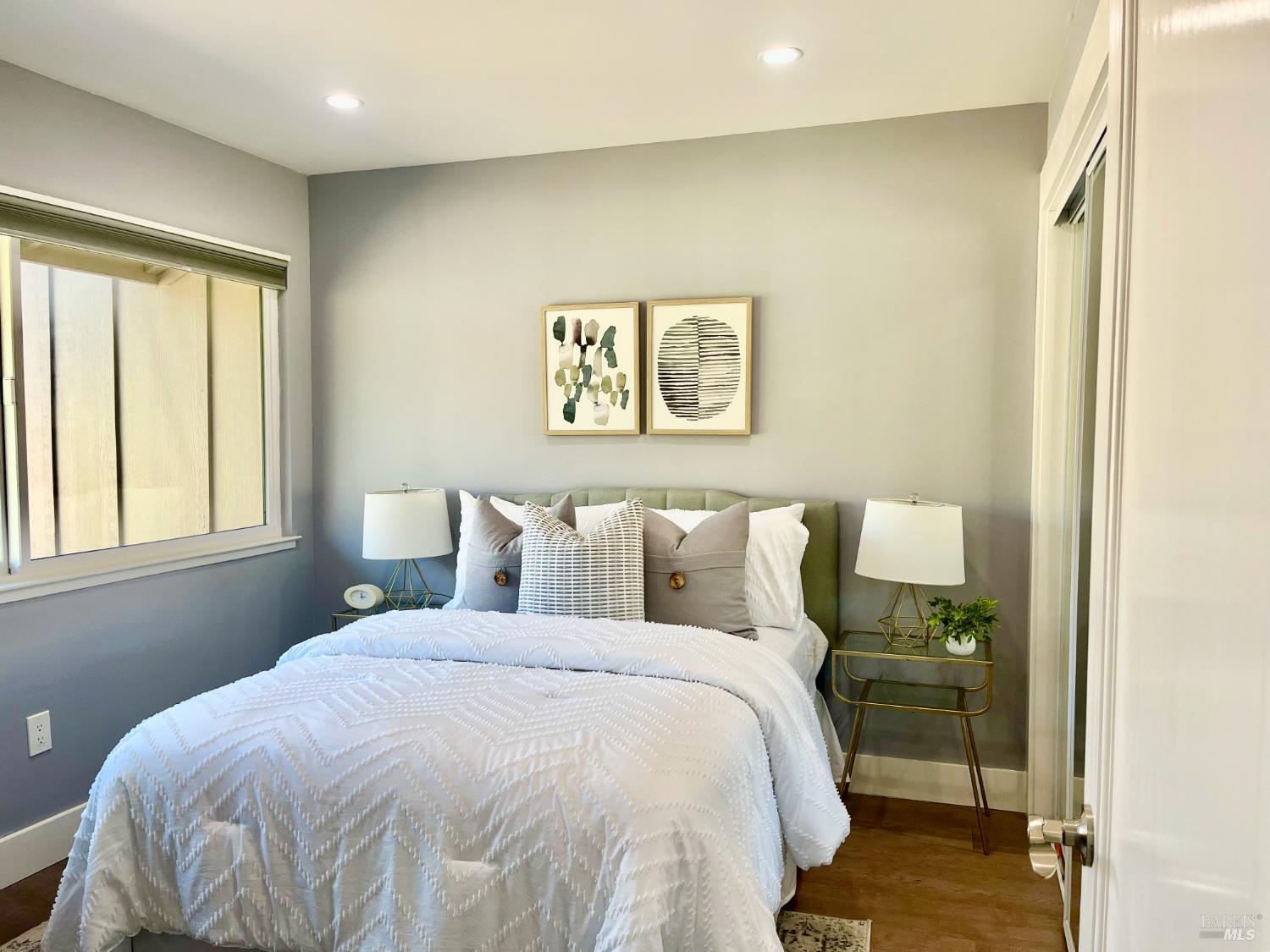 Detail Gallery Image 28 of 41 For 3 Mcintosh Ct, Novato,  CA 94949 - 2 Beds | 1/1 Baths