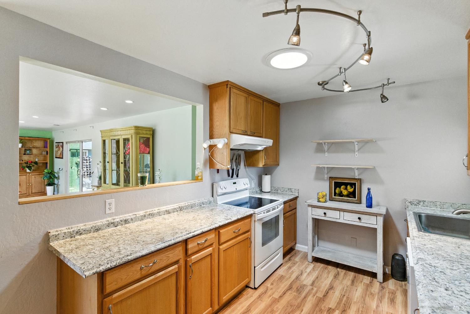 Detail Gallery Image 29 of 42 For 5816 Lowell Ct, Cotati,  CA 94931 - 3 Beds | 2 Baths