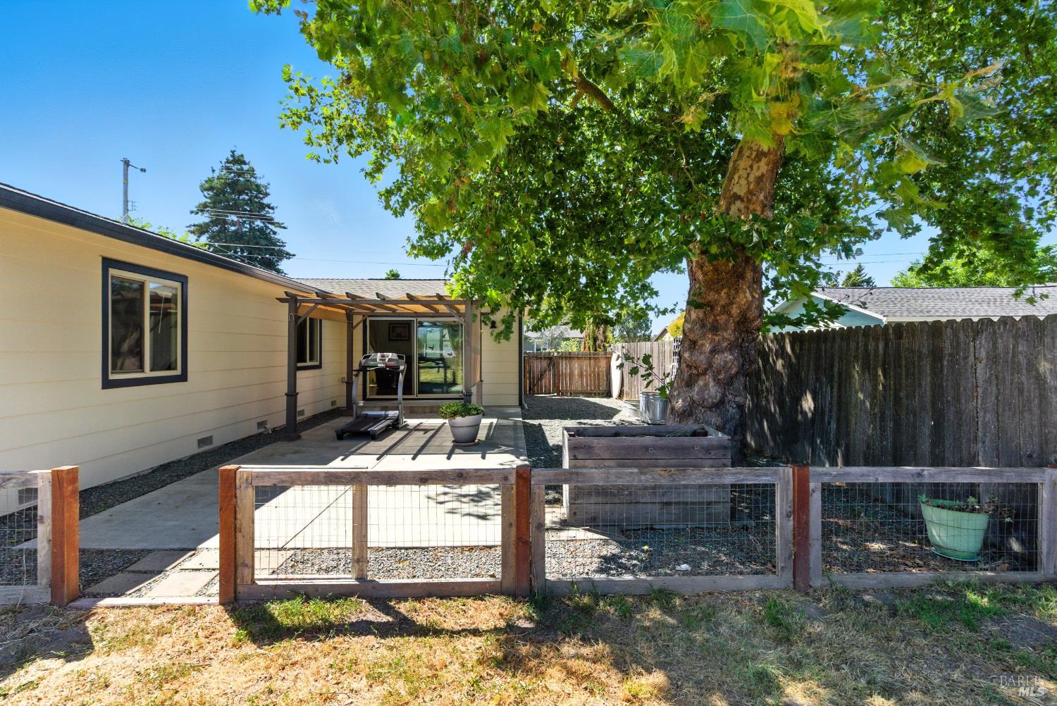 Detail Gallery Image 19 of 42 For 5816 Lowell Ct, Cotati,  CA 94931 - 3 Beds | 2 Baths