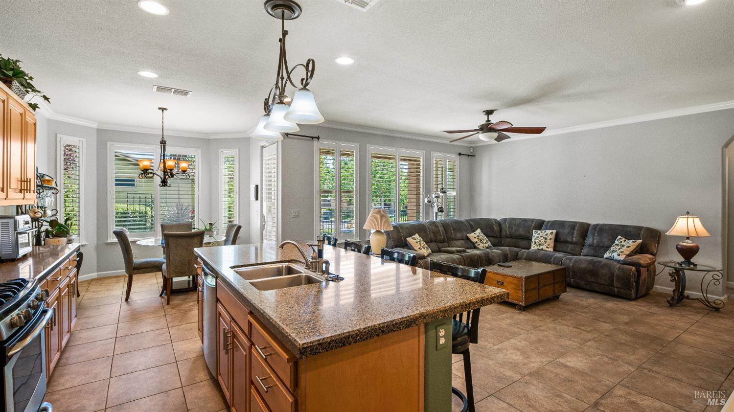 Detail Gallery Image 19 of 46 For 1000 Michelbook Ln, Rio Vista,  CA 94571 - 2 Beds | 2 Baths