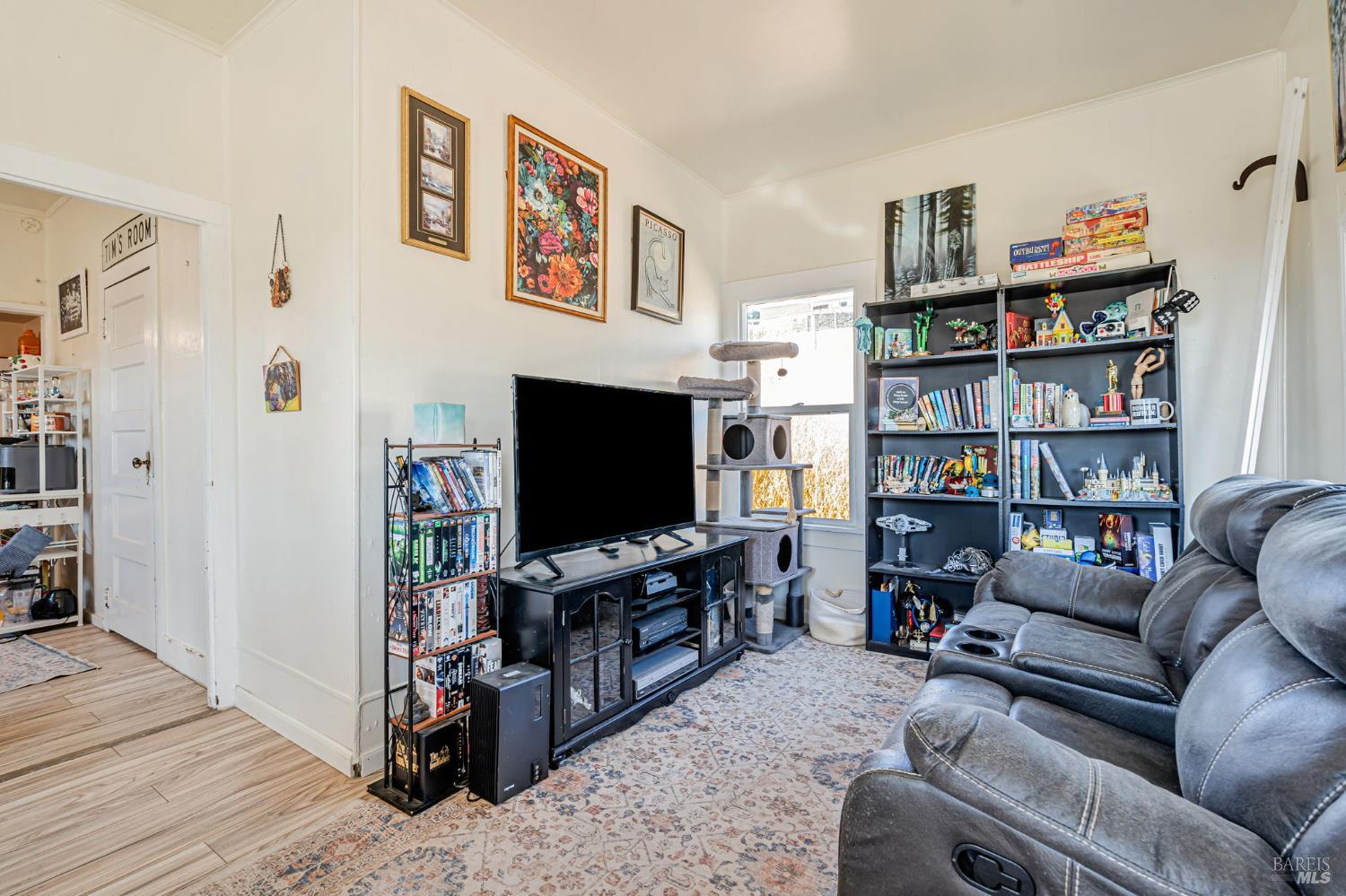 Detail Gallery Image 32 of 34 For 268 Eucalyptus Rd, Petaluma,  CA 94952 - 2 Beds | 2 Baths
