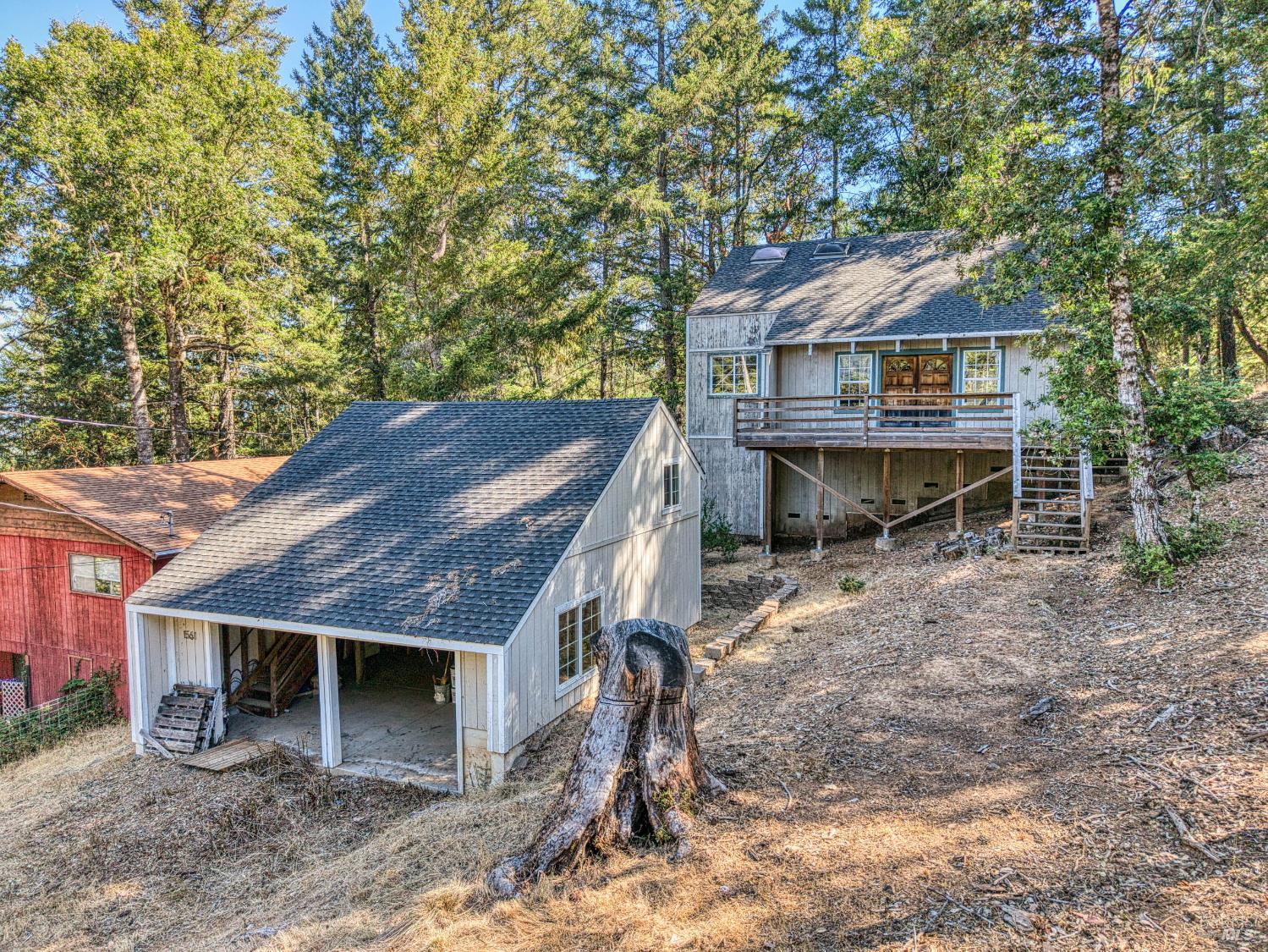 Detail Gallery Image 3 of 36 For 1561 Alcott Ln, Willits,  CA 95490 - 2 Beds | 2/1 Baths