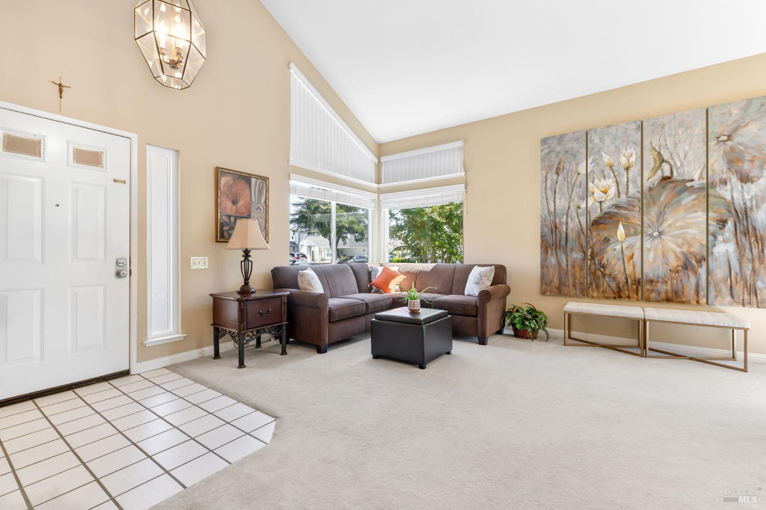 Detail Gallery Image 8 of 42 For 516 Owl Ct, Vacaville,  CA 95687 - 3 Beds | 2/1 Baths