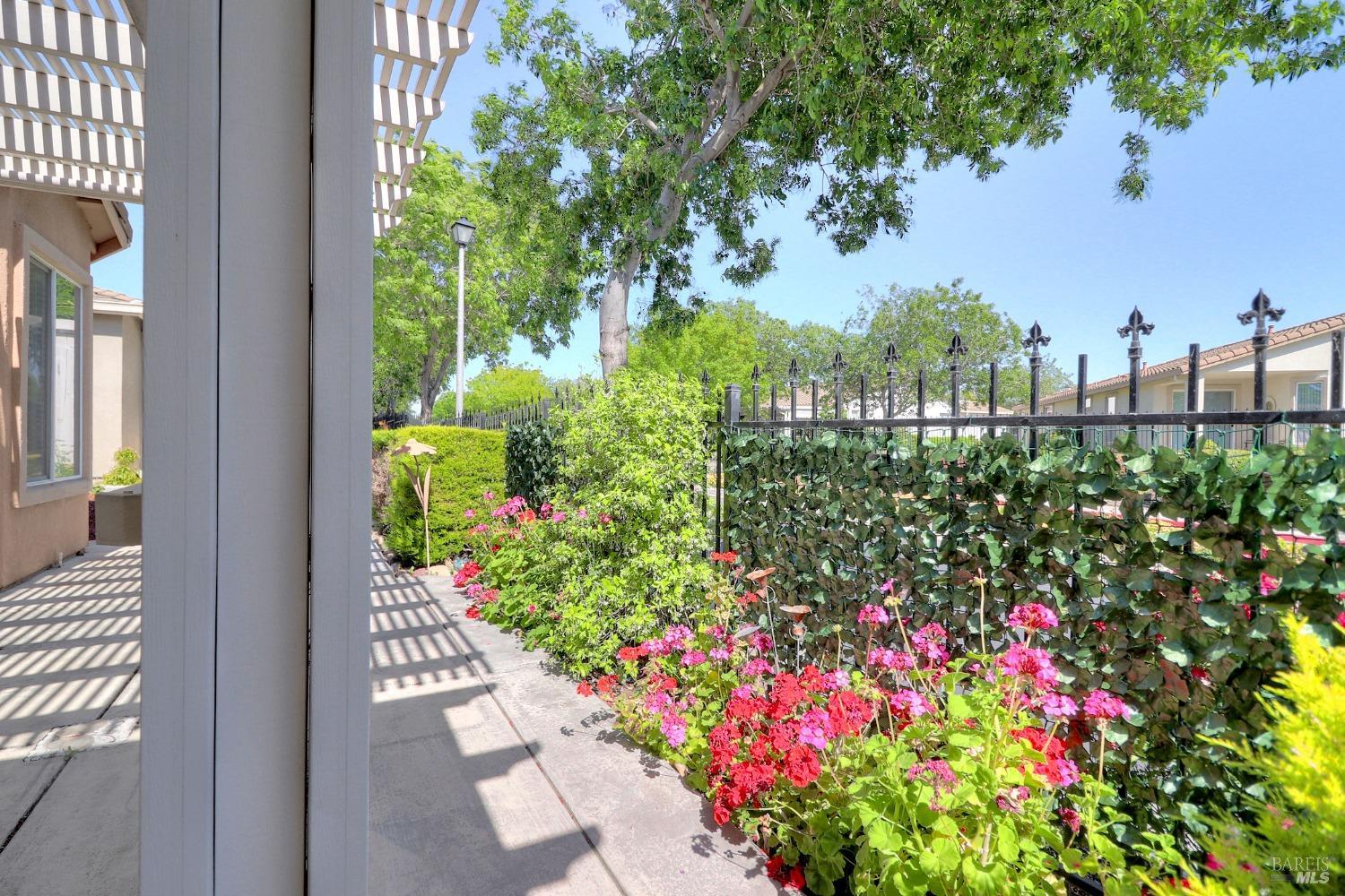 Detail Gallery Image 34 of 79 For 110 Foxwood Ln, Rio Vista,  CA 94571 - 2 Beds | 2 Baths