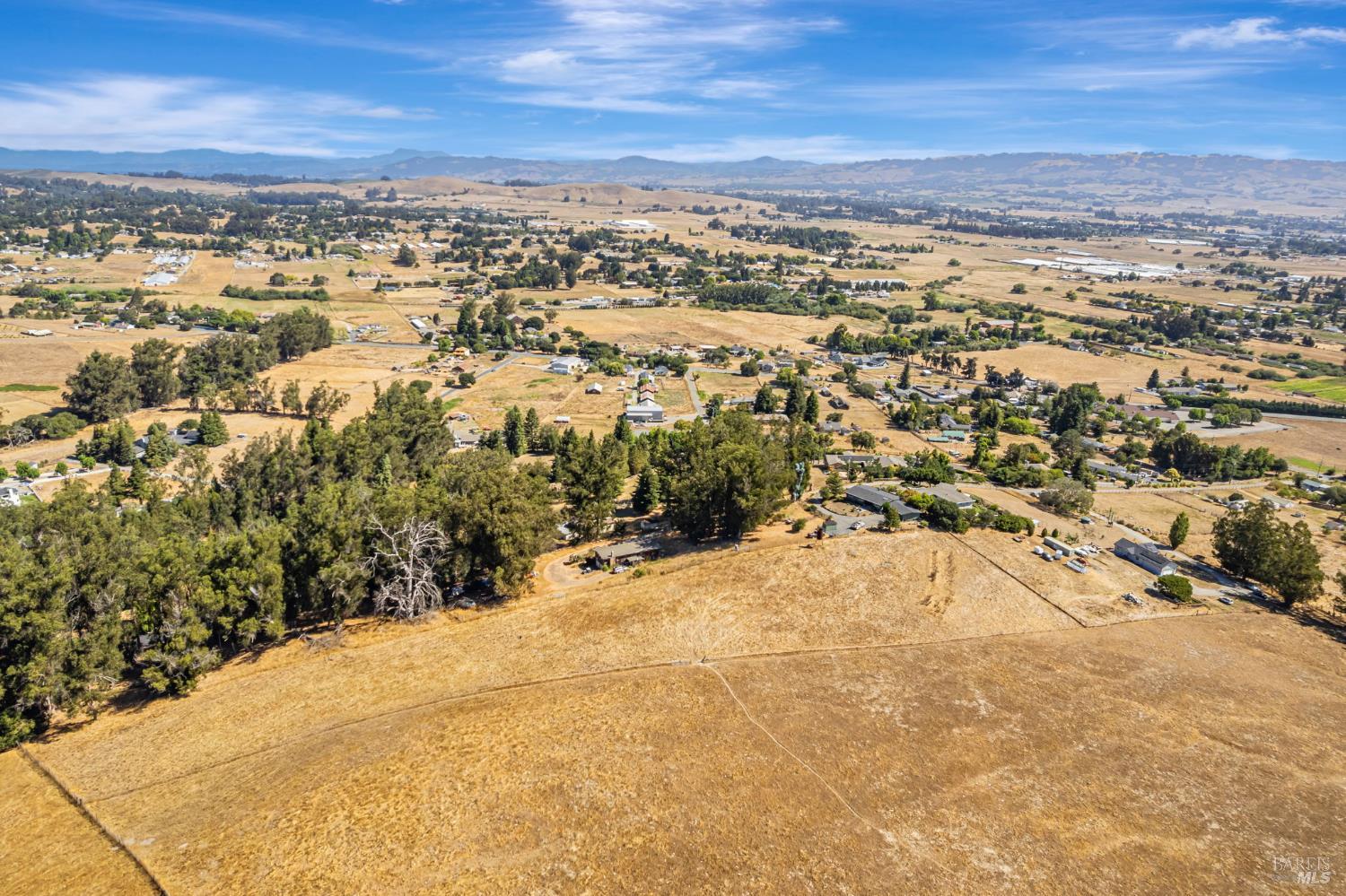 Detail Gallery Image 30 of 34 For 268 Eucalyptus Rd, Petaluma,  CA 94952 - 2 Beds | 2 Baths