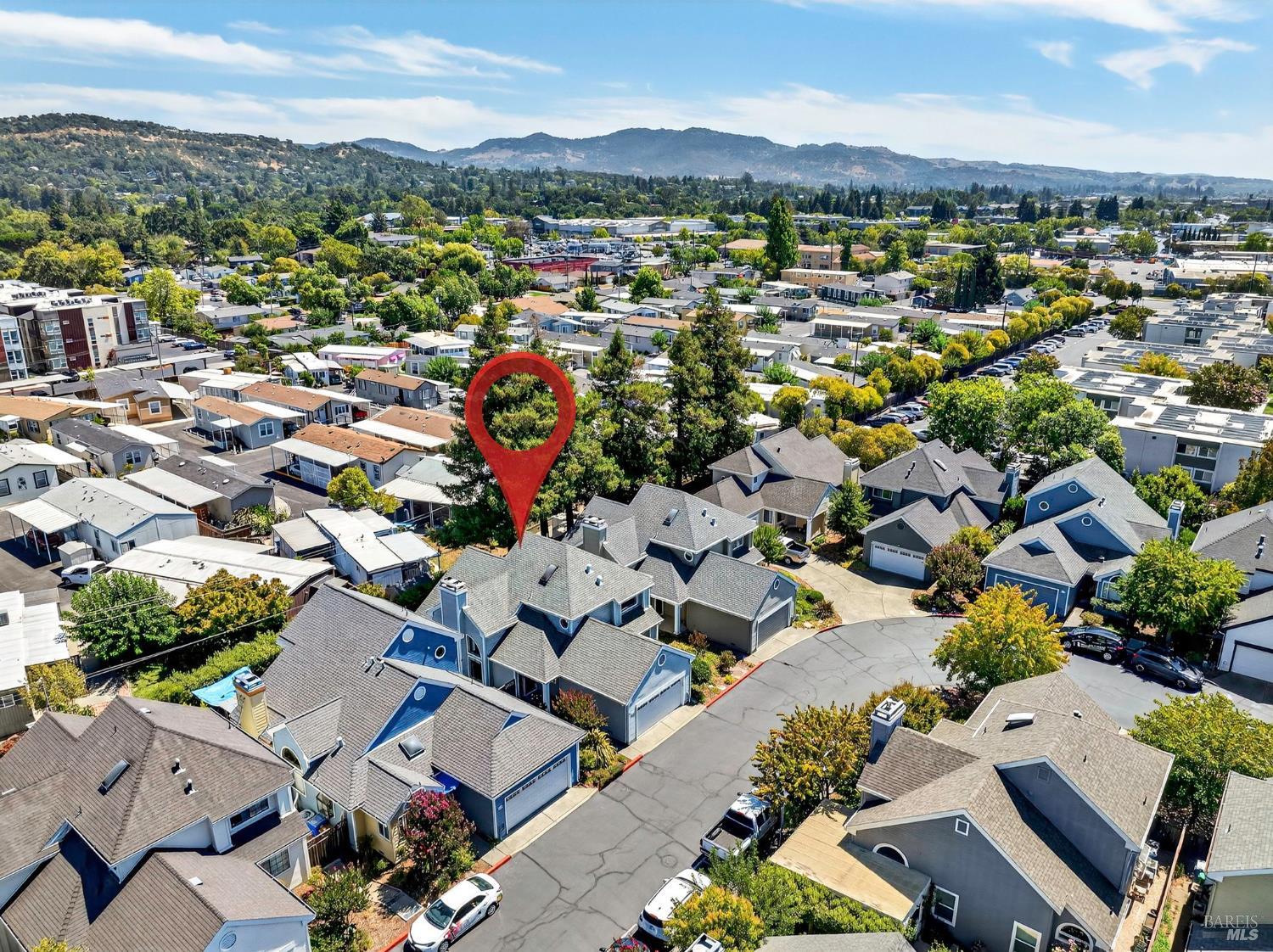 Detail Gallery Image 39 of 42 For 22 Valley West Cir, Napa,  CA 94558 - 3 Beds | 2/1 Baths