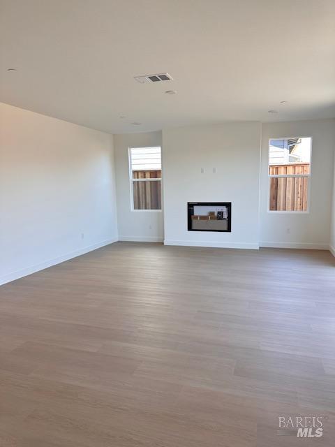 Detail Gallery Image 7 of 17 For 7316 Willowglen Dr, Rohnert Park,  CA 94928 - 3 Beds | 2/1 Baths