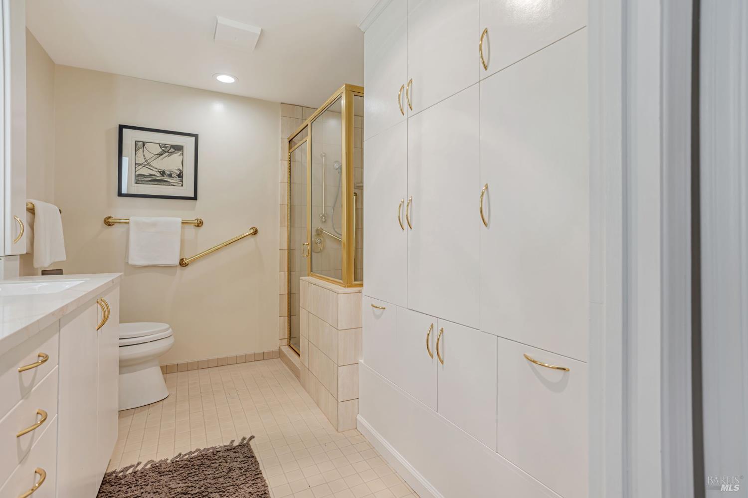 Detail Gallery Image 15 of 23 For 300 Deer Valley Rd 3p,  San Rafael,  CA 94903 - 1 Beds | 2 Baths