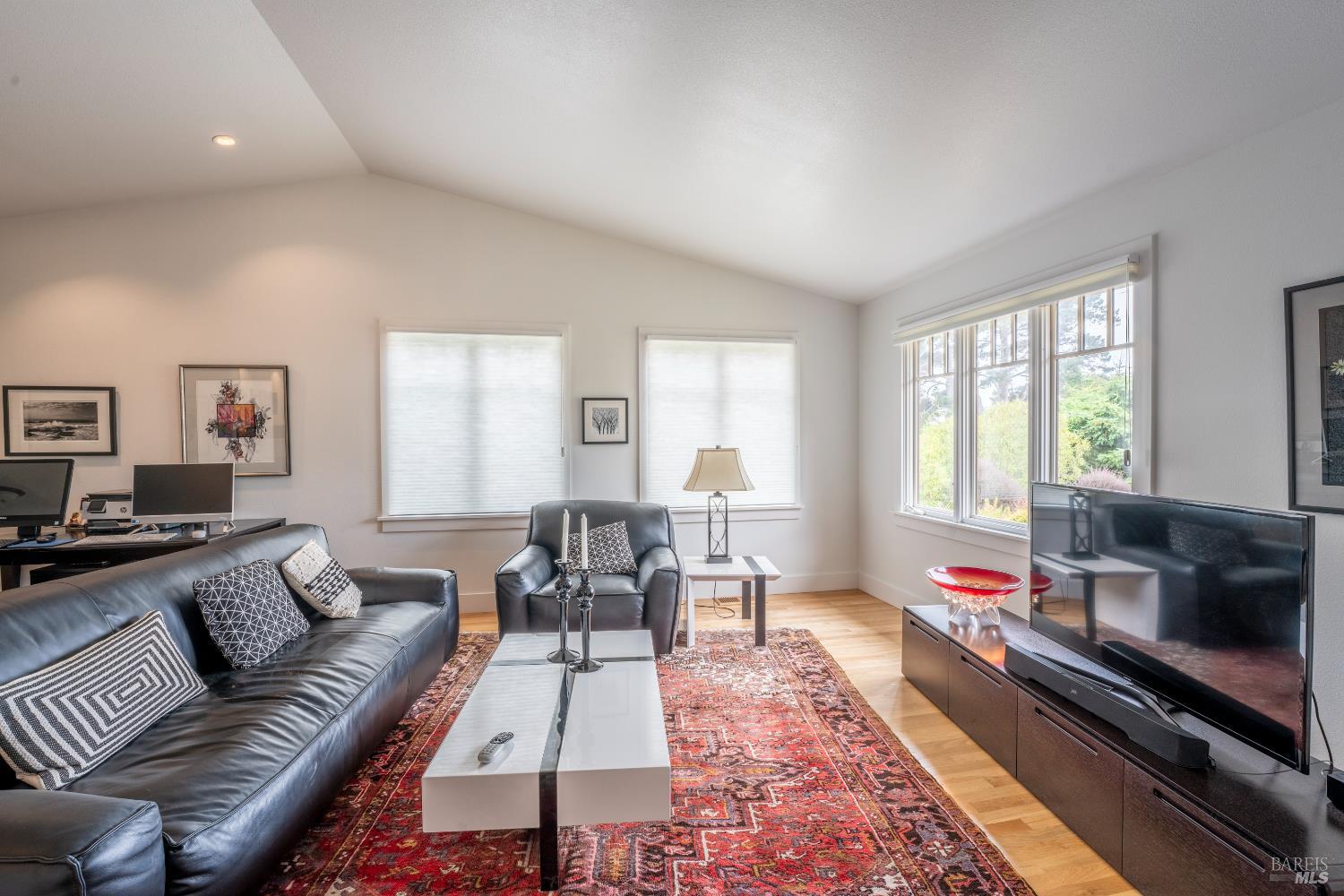 Detail Gallery Image 18 of 41 For 45351 S Caspar Dr, Mendocino,  CA 95460 - 3 Beds | 3 Baths