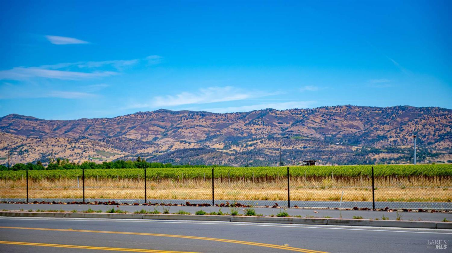 Detail Gallery Image 20 of 41 For 252 Clover Way, Napa,  CA 94558 - 2 Beds | 2 Baths