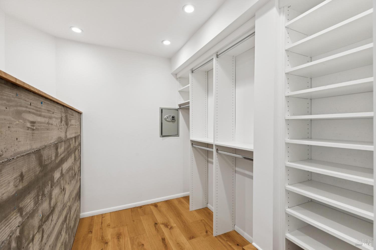 Detail Gallery Image 54 of 85 For 404 Summit Dr, Corte Madera,  CA 94925 - 3 Beds | 4 Baths