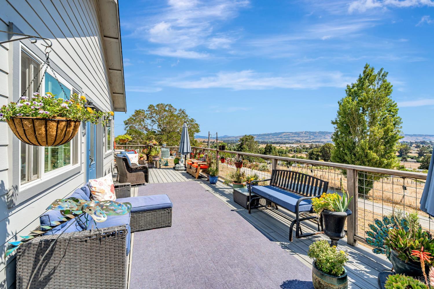 Detail Gallery Image 7 of 34 For 268 Eucalyptus Rd, Petaluma,  CA 94952 - 2 Beds | 2 Baths