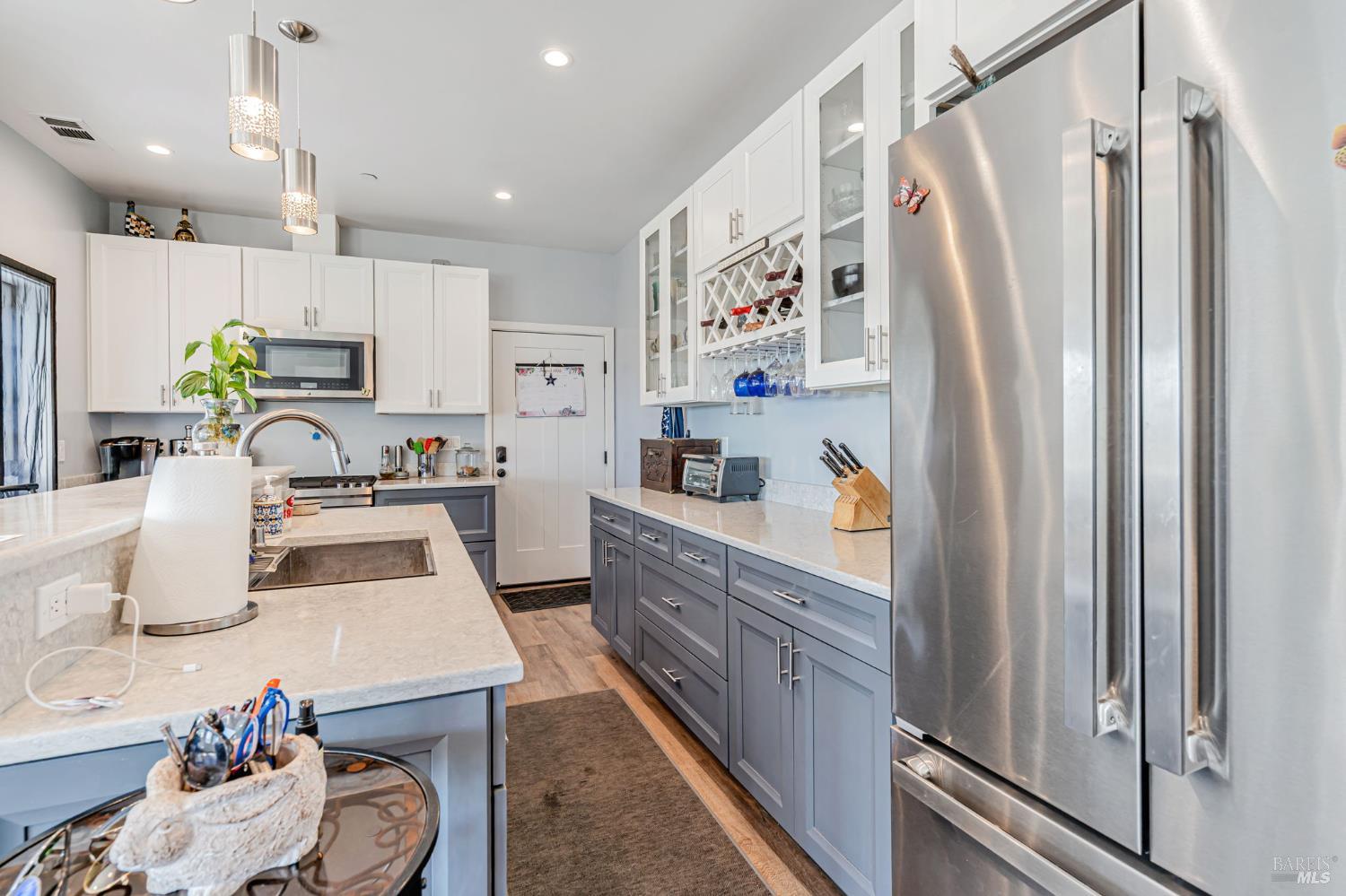 Detail Gallery Image 11 of 34 For 268 Eucalyptus Rd, Petaluma,  CA 94952 - 2 Beds | 2 Baths