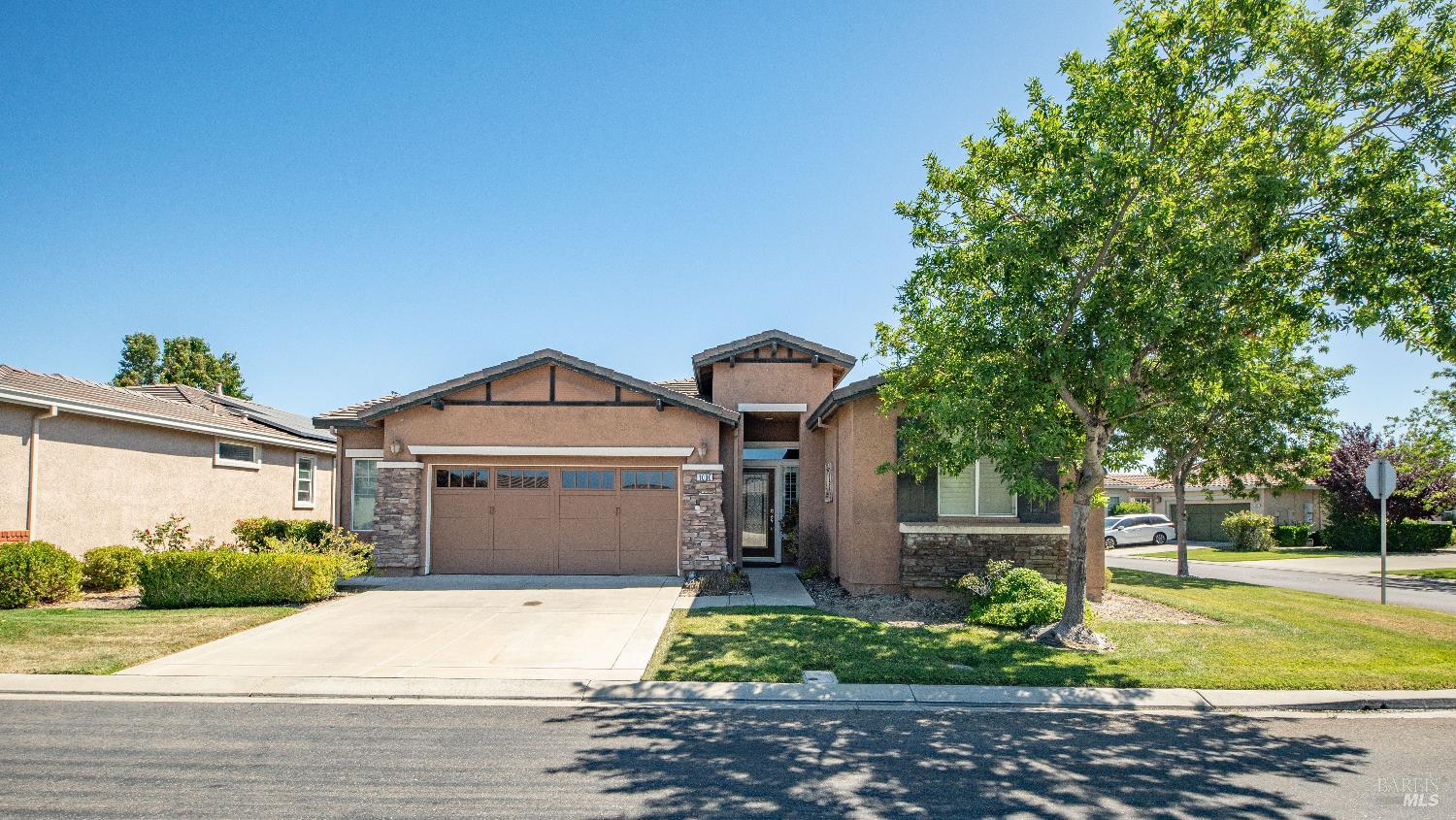Detail Gallery Image 2 of 46 For 1000 Michelbook Ln, Rio Vista,  CA 94571 - 2 Beds | 2 Baths