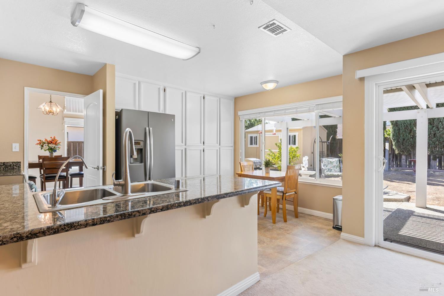 Detail Gallery Image 15 of 42 For 516 Owl Ct, Vacaville,  CA 95687 - 3 Beds | 2/1 Baths