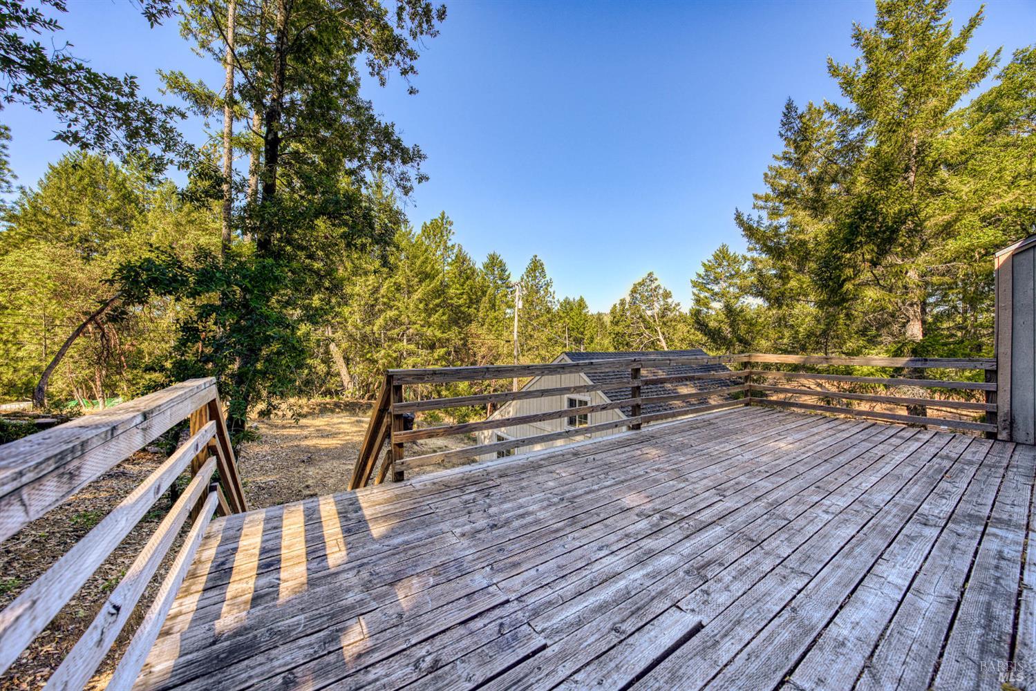 Detail Gallery Image 7 of 36 For 1561 Alcott Ln, Willits,  CA 95490 - 2 Beds | 2/1 Baths