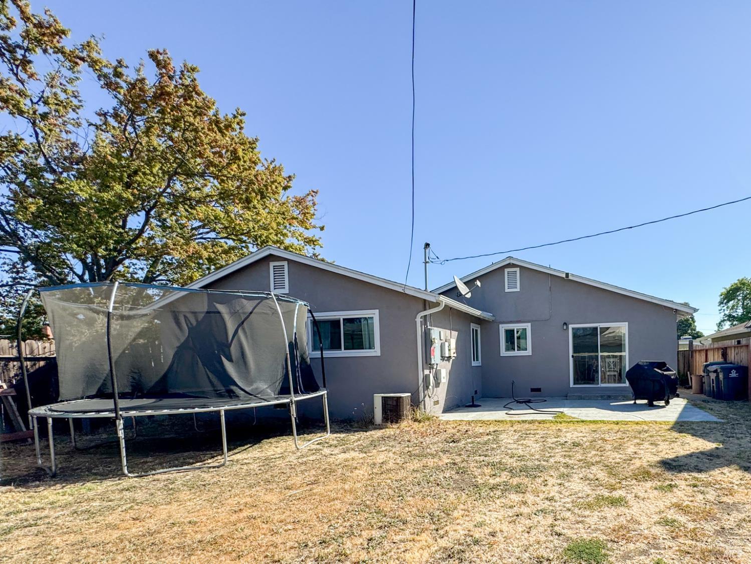 Detail Gallery Image 58 of 63 For 2065 Robin Dr, Fairfield,  CA 94533 - 3 Beds | 2 Baths