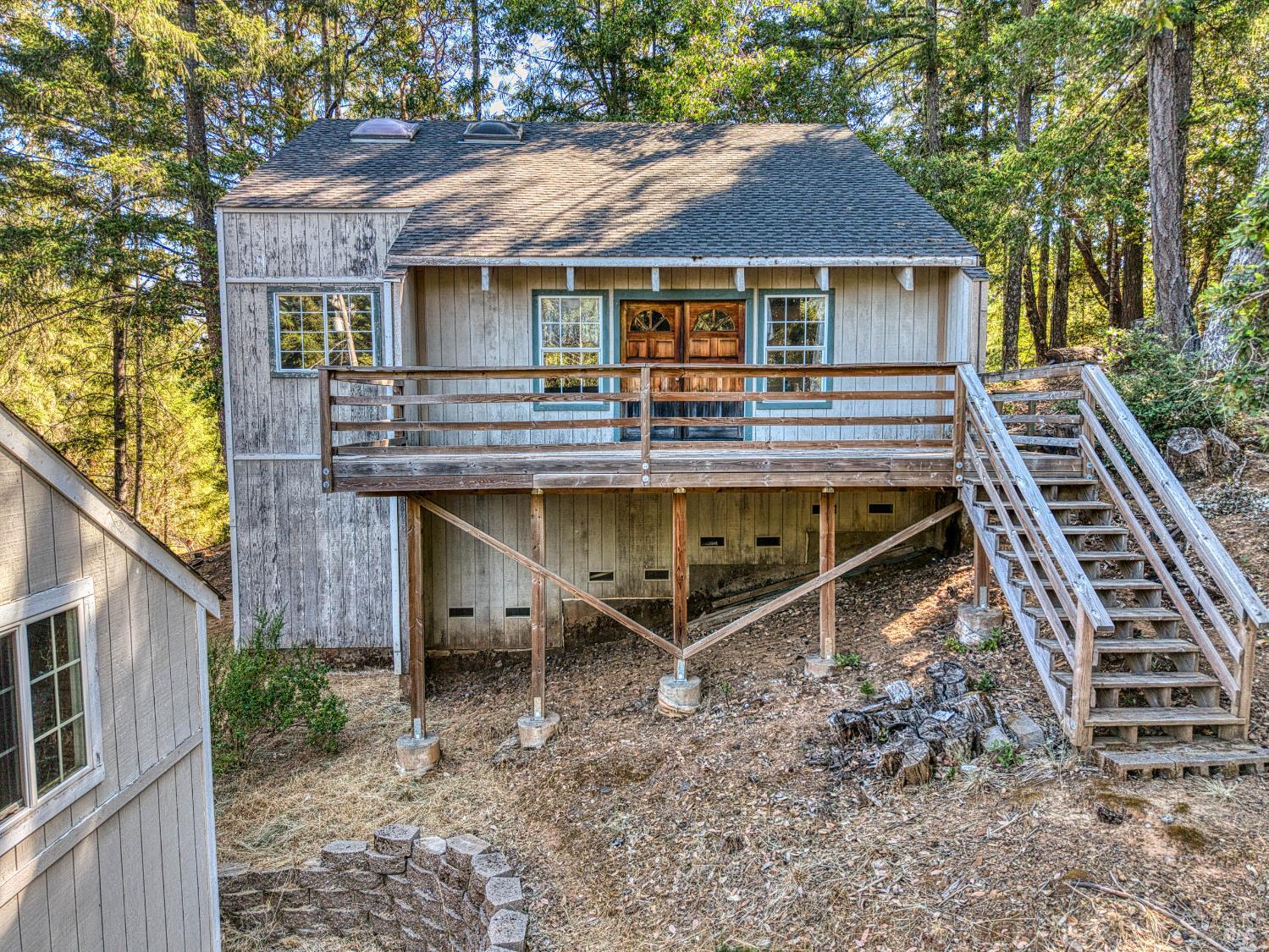Detail Gallery Image 2 of 36 For 1561 Alcott Ln, Willits,  CA 95490 - 2 Beds | 2/1 Baths
