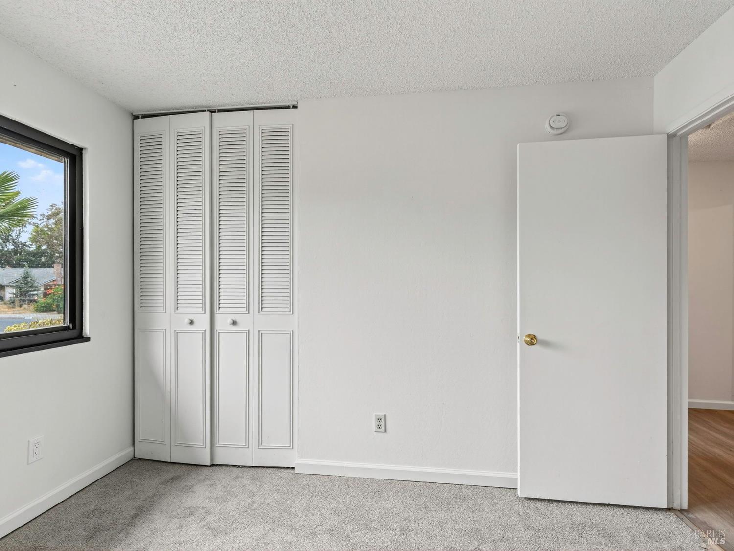 Detail Gallery Image 31 of 39 For 1552 Moonview Ct, Santa Rosa,  CA 95401 - 3 Beds | 2 Baths