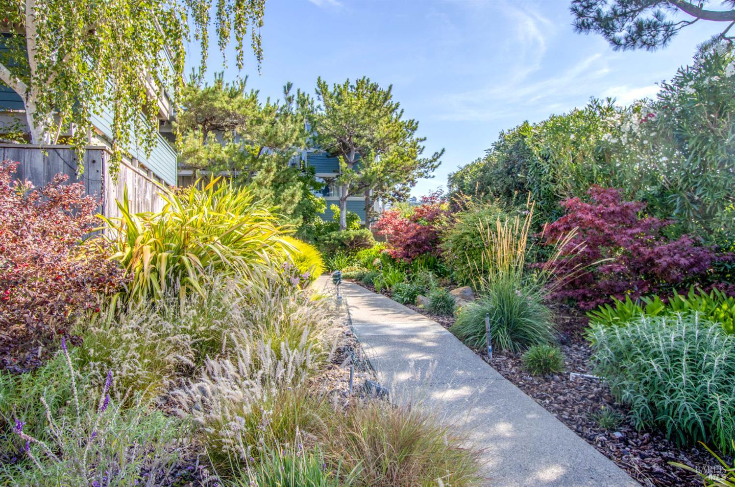 Detail Gallery Image 28 of 30 For 290 via Casitas Unkn #206,  Greenbrae,  CA 94904 - 3 Beds | 2 Baths